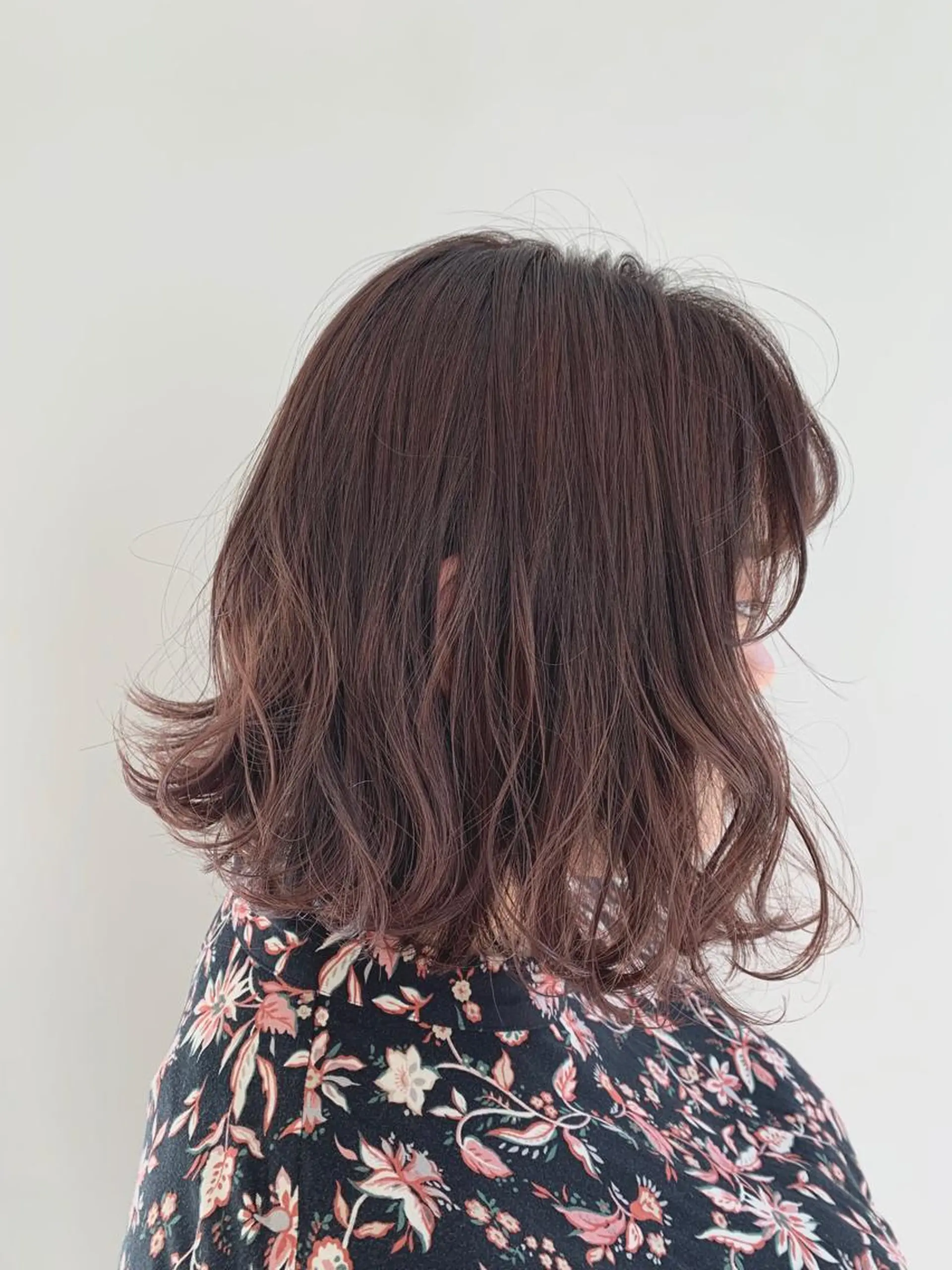 ミディアム カラー パーマ ヘアアレンジ ベージュカラー グラデーションカラー ピンクカラー ピンクベージュ ボブ カット ヘアカラー トリートメント 加藤 綾華のヘアスタイル