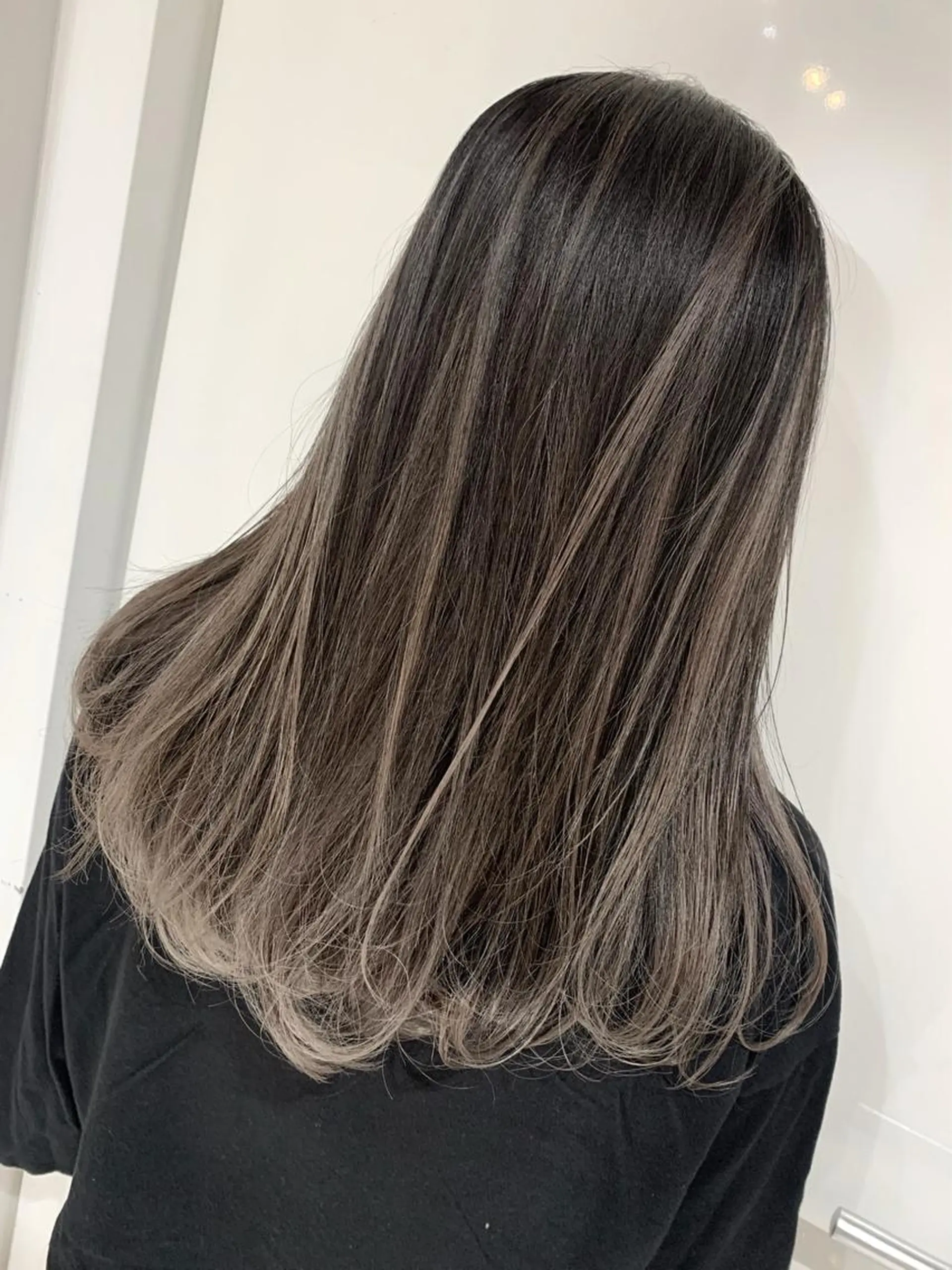 セミロング カラー パーマ ヘアアレンジ 【公式】amble luxe池袋東口🩷のヘアスタイル