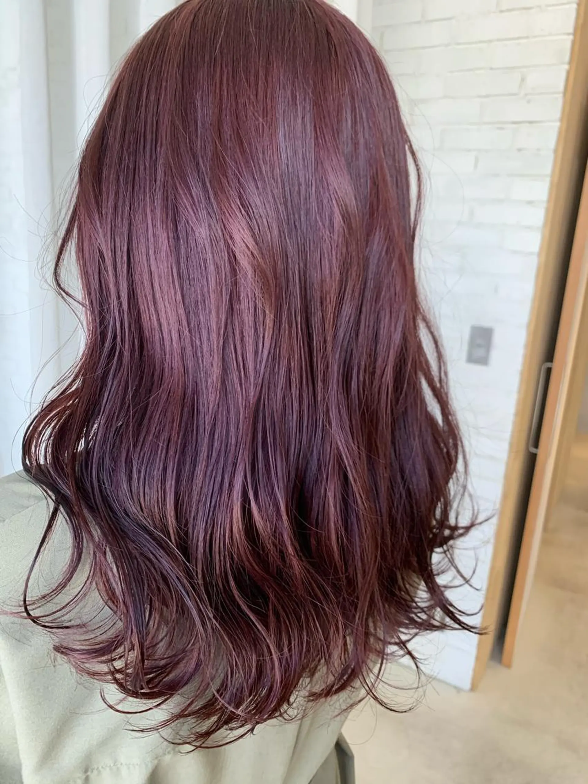 セミロング カラー ピンクカラー ヘアカラー トリートメント LUXBE LUCE那覇イオン店所属・LUXBE LUCEのヘアスタイル