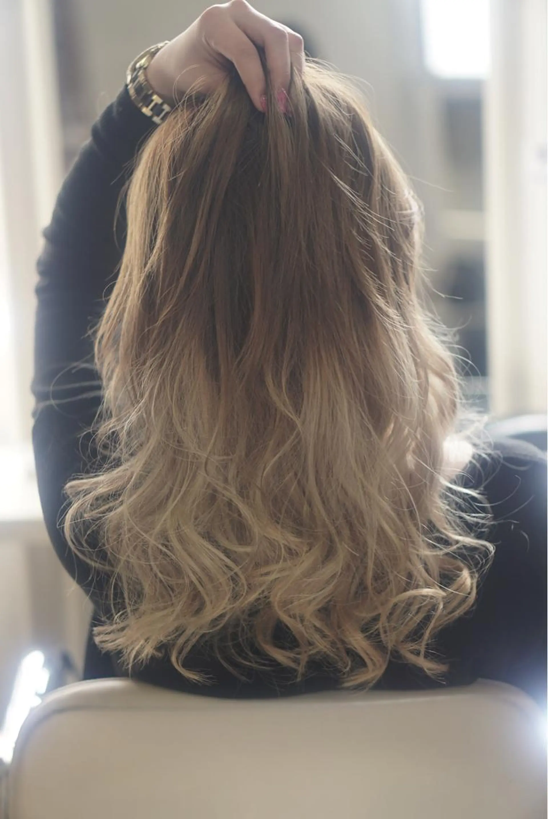 ロング カラー アッシュ グラデーションカラー ホワイトアッシュ 枝毛カット＆髪質改善 満足NO.1岡しゃんのヘアスタイル