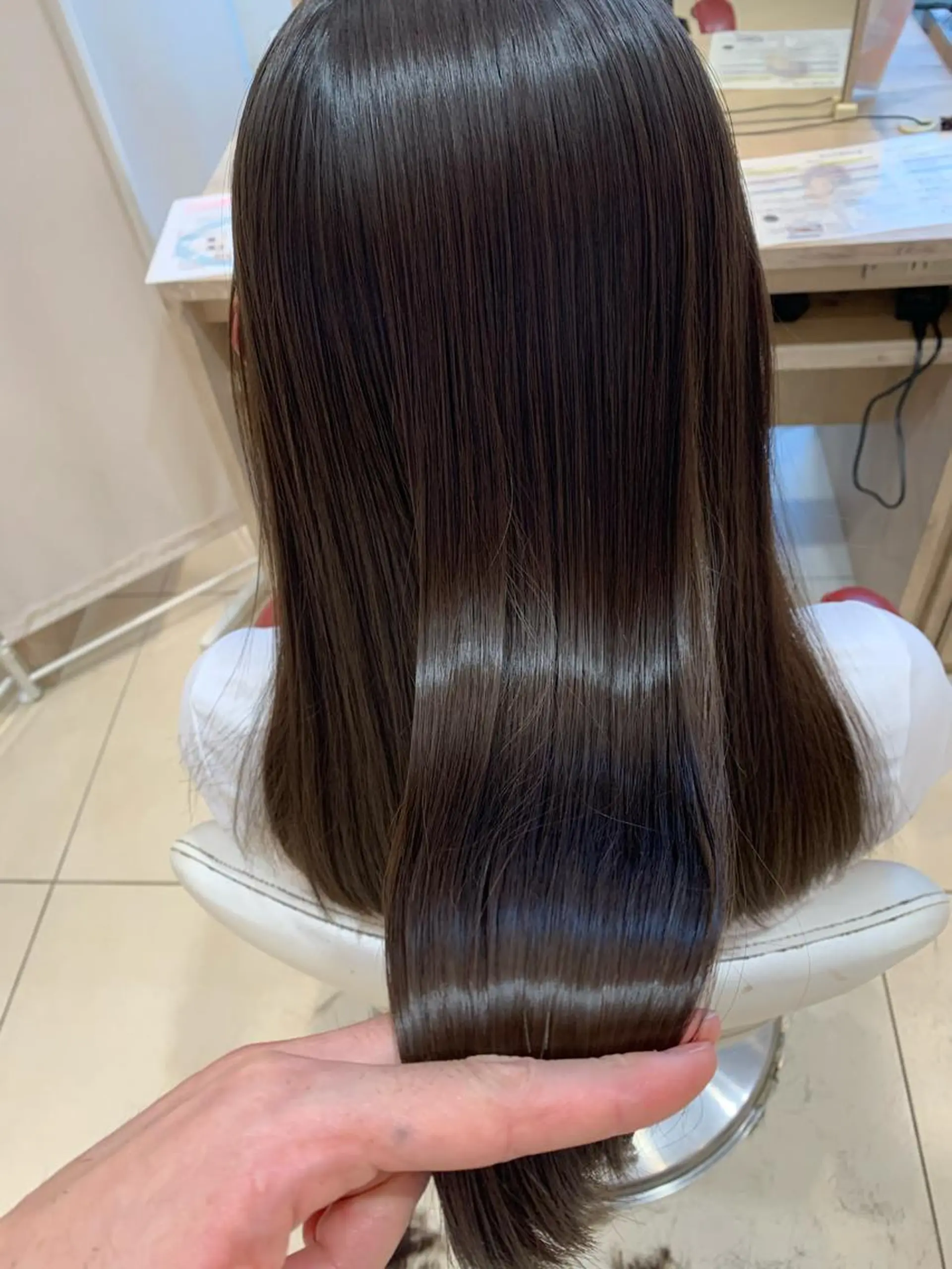 ロング graxi'    グラシー所属・ブリーチ/ハイトーン SERINAのヘアスタイル