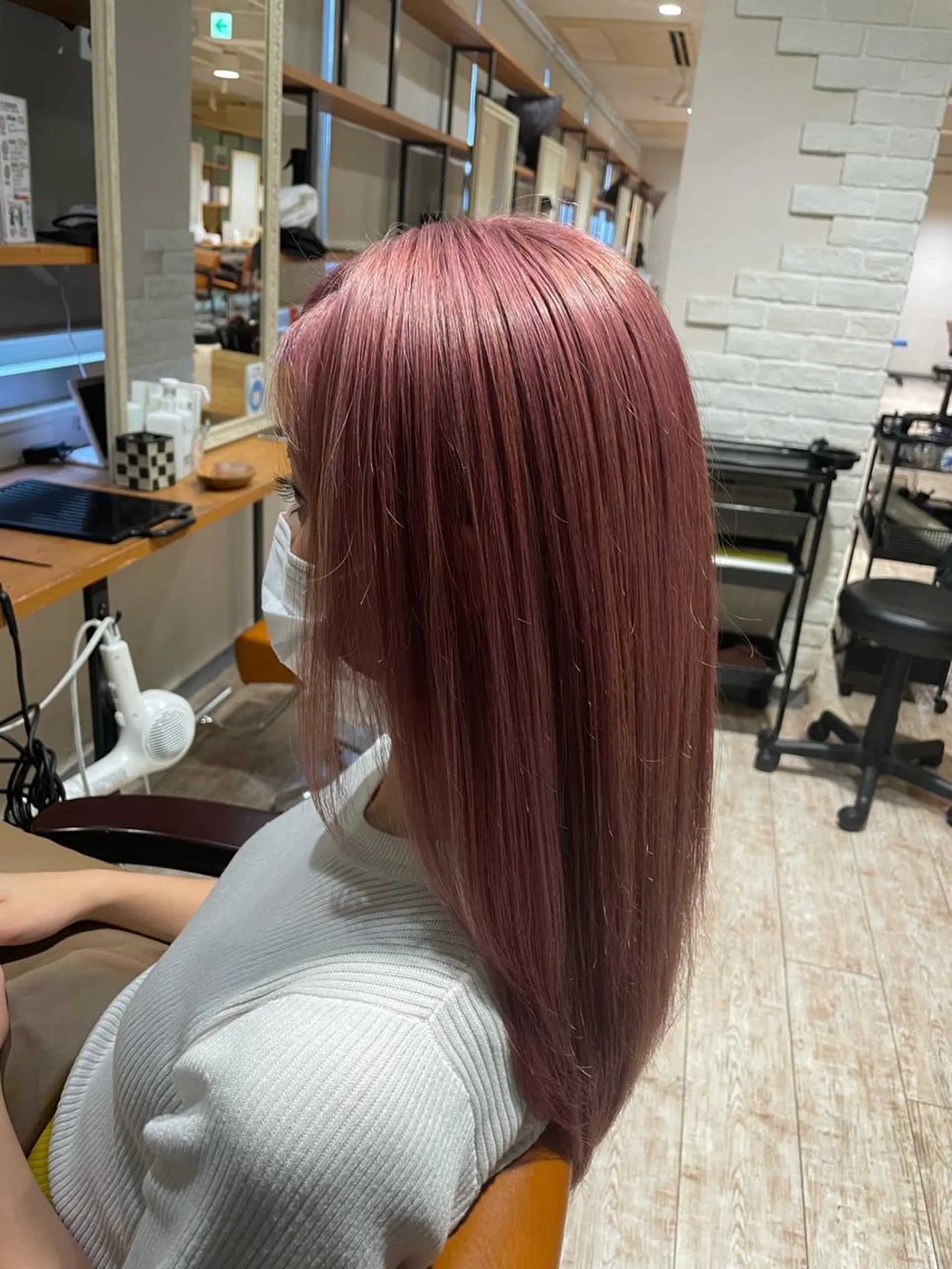 ロング カラー ピンクカラー . NANAのヘアスタイル