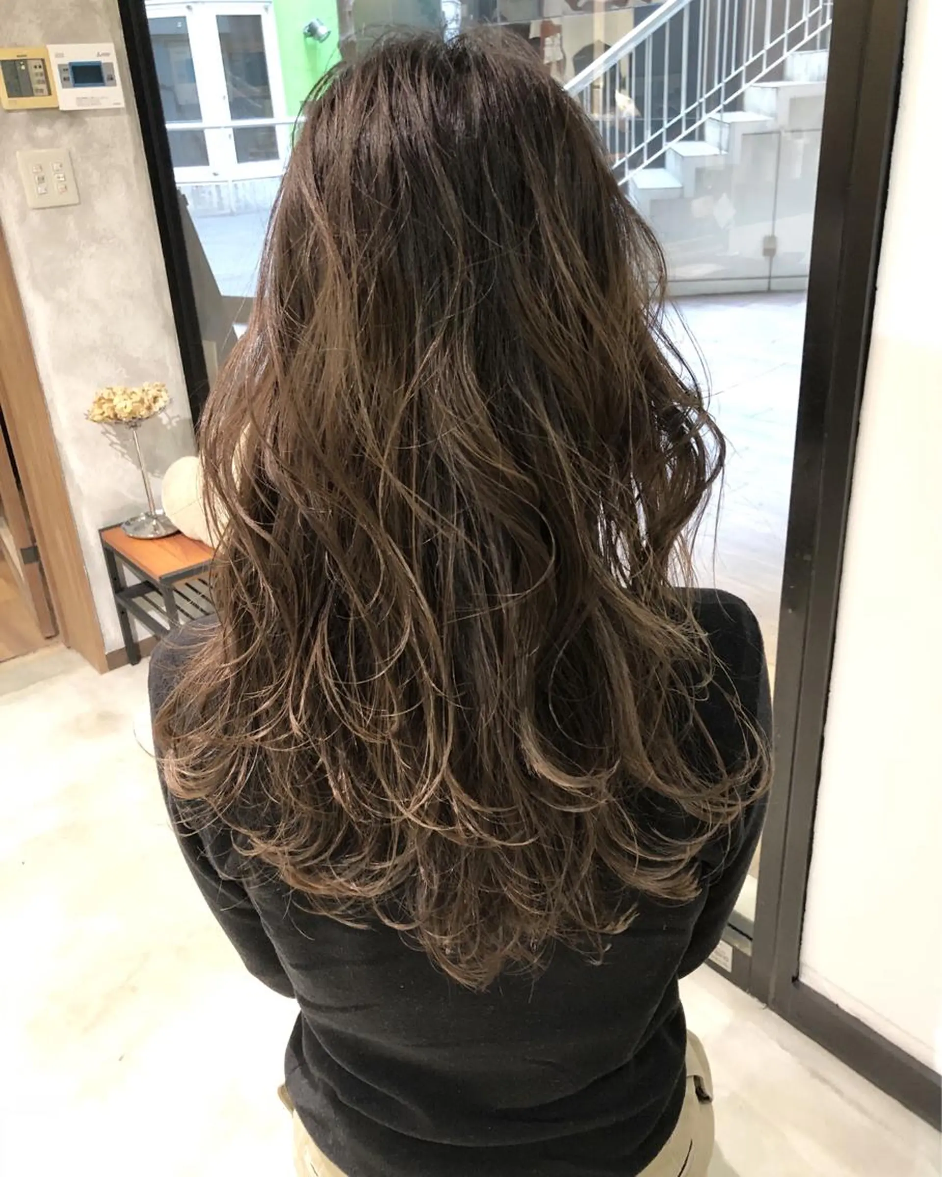 ロング カラー 國村 優のヘアスタイル