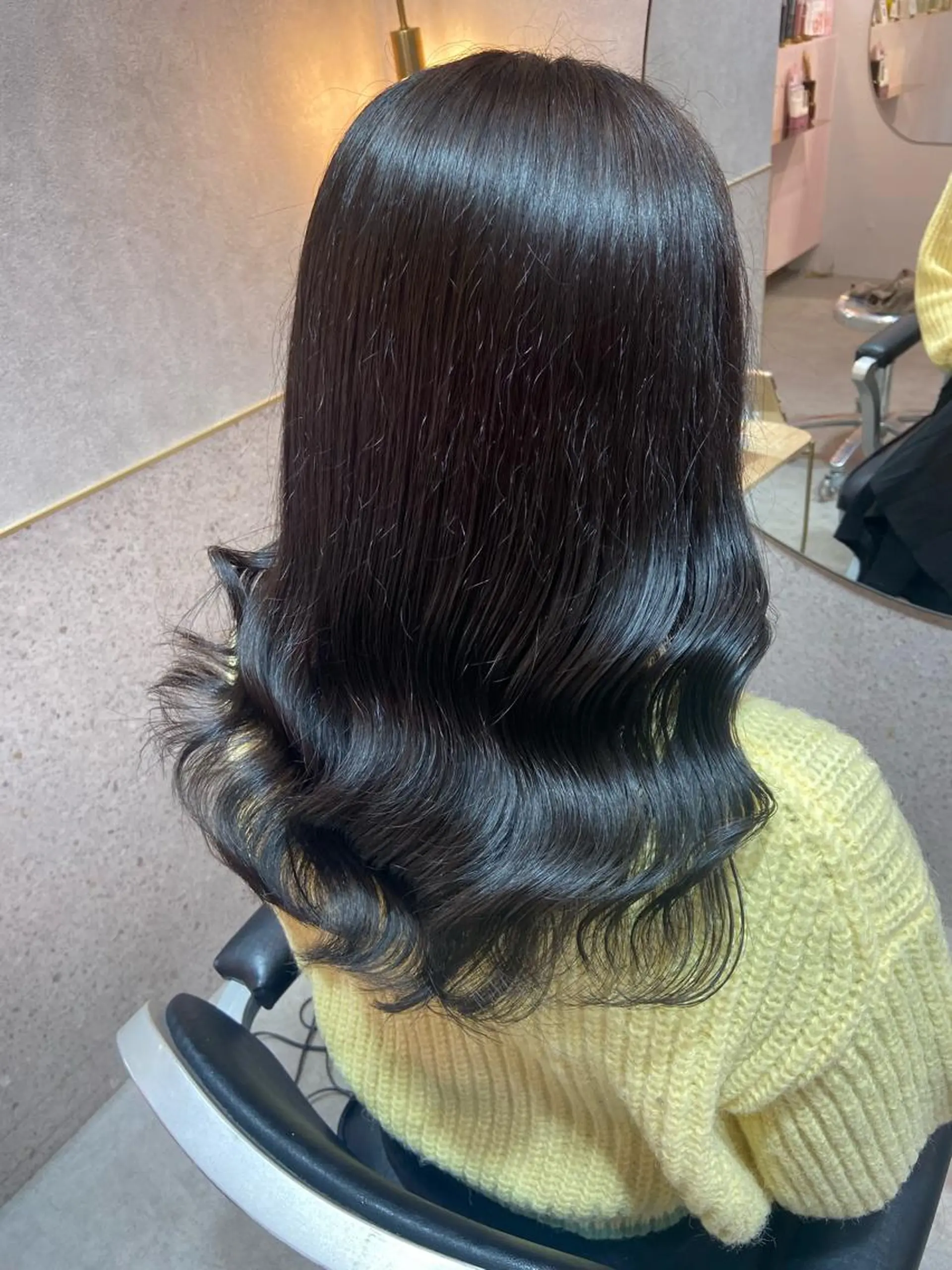 セミロング カラー 黒髪 ブリーチ ブルーカラー ブルーブラック ダークグレー 新宿/韓国ヘア 中明度カラー/かやのヘアスタイル