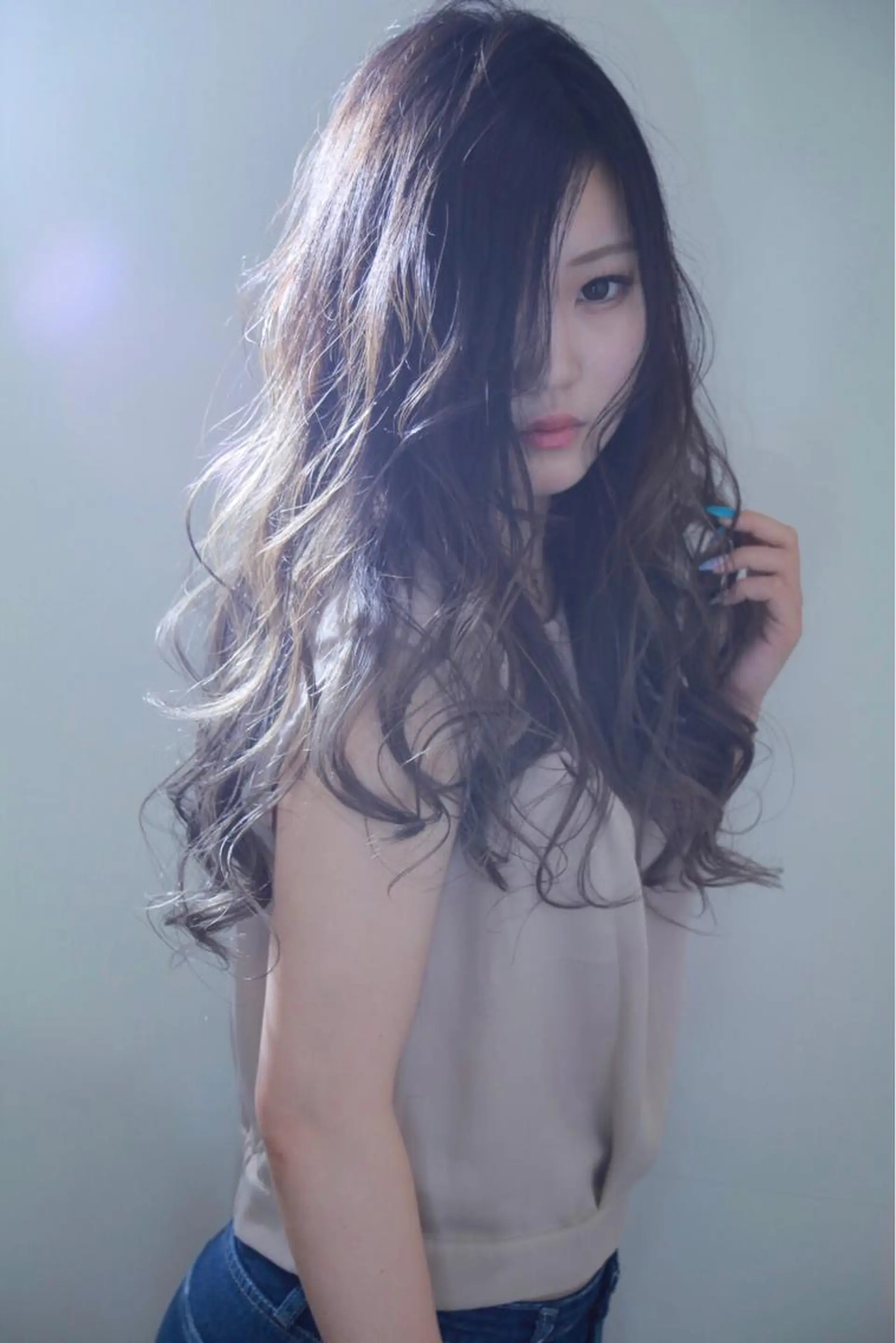 ロング 伊藤 裕貴のヘアスタイル