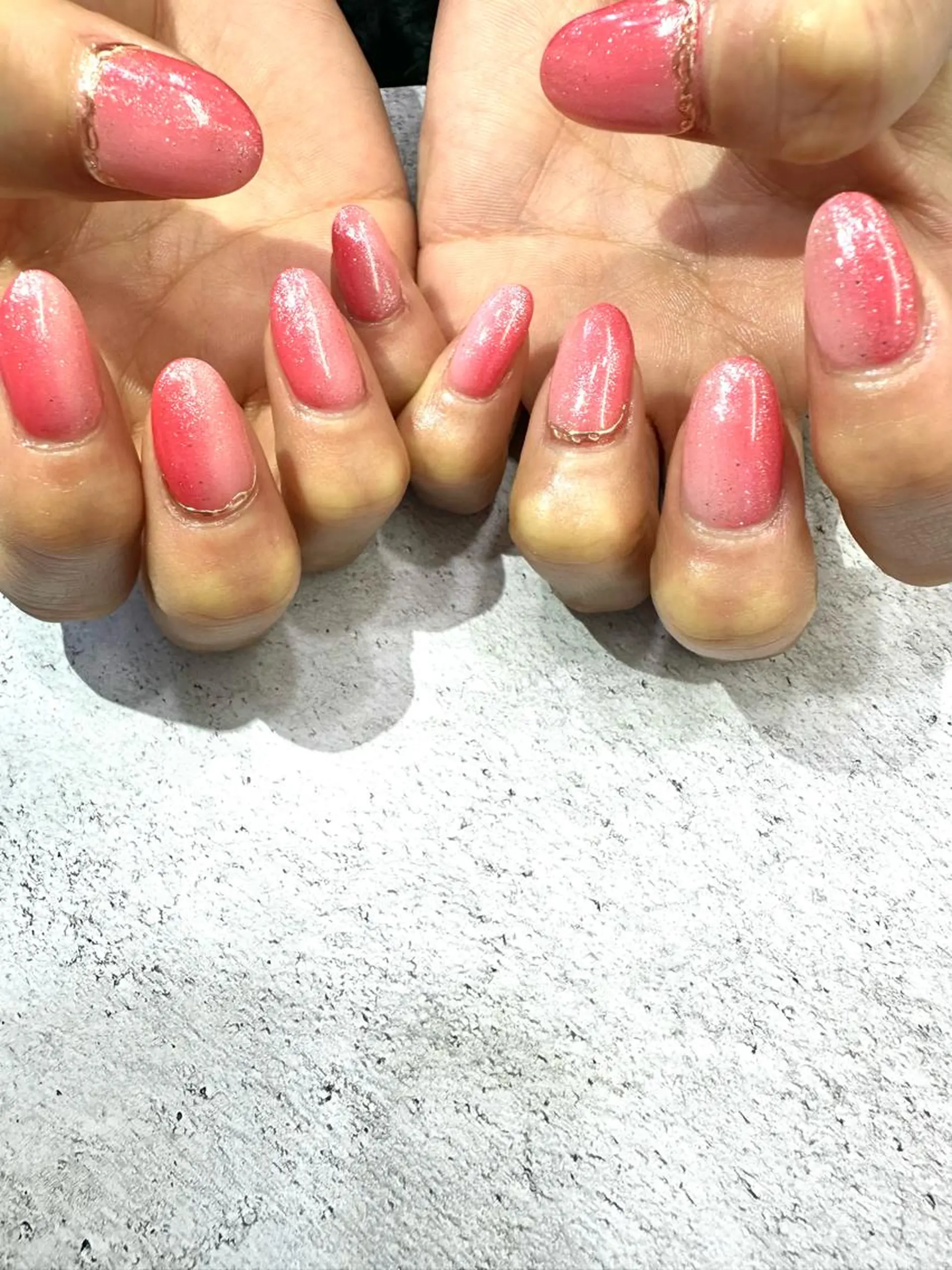 ネイル グラデーション ラメ(グリッター) ピンク ハンドネイル MELLMODE所属・Nakano Kanaのネイルデザイン