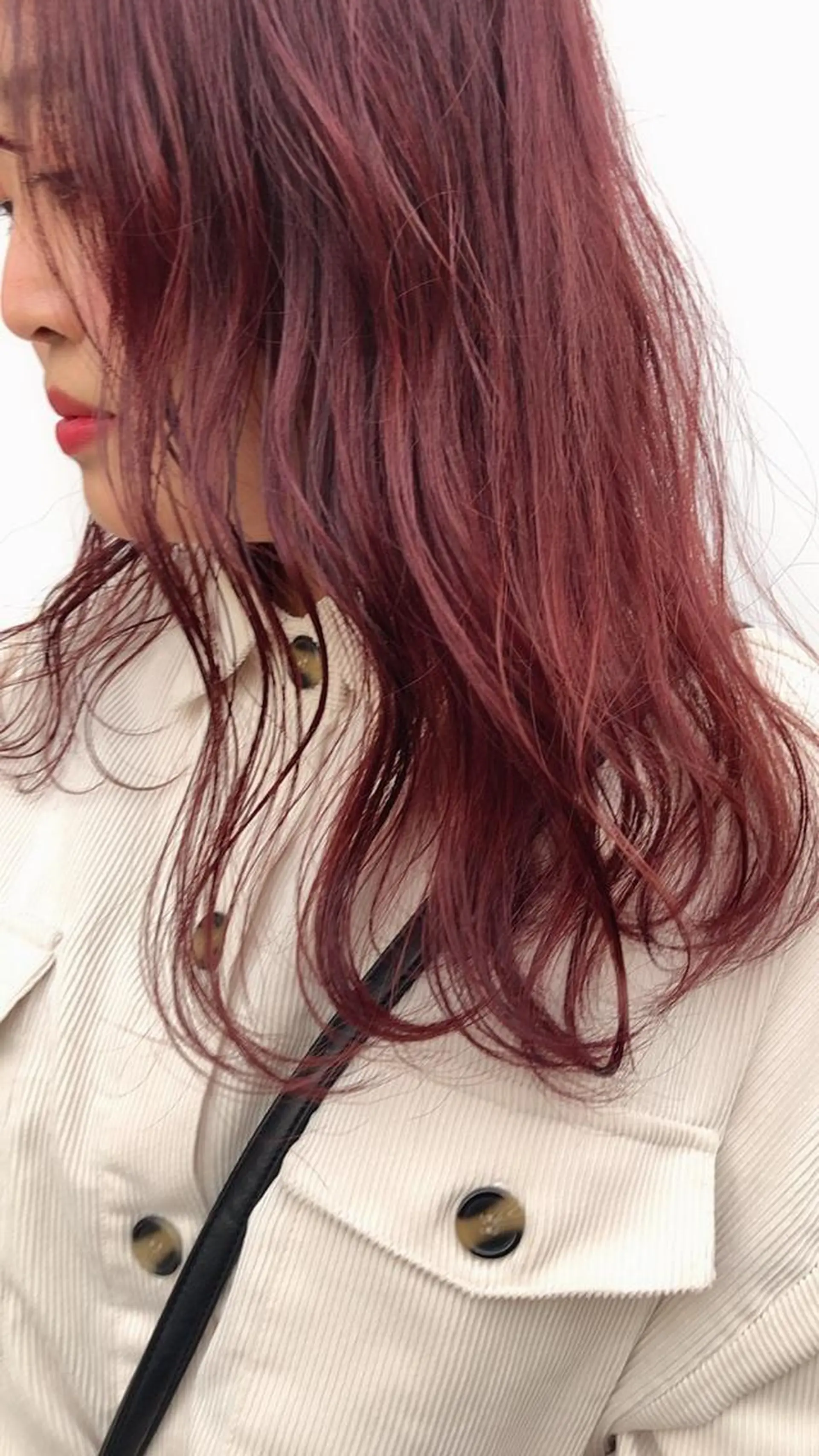 セミロング カラー ピンクカラー 古屋 花織のヘアスタイル