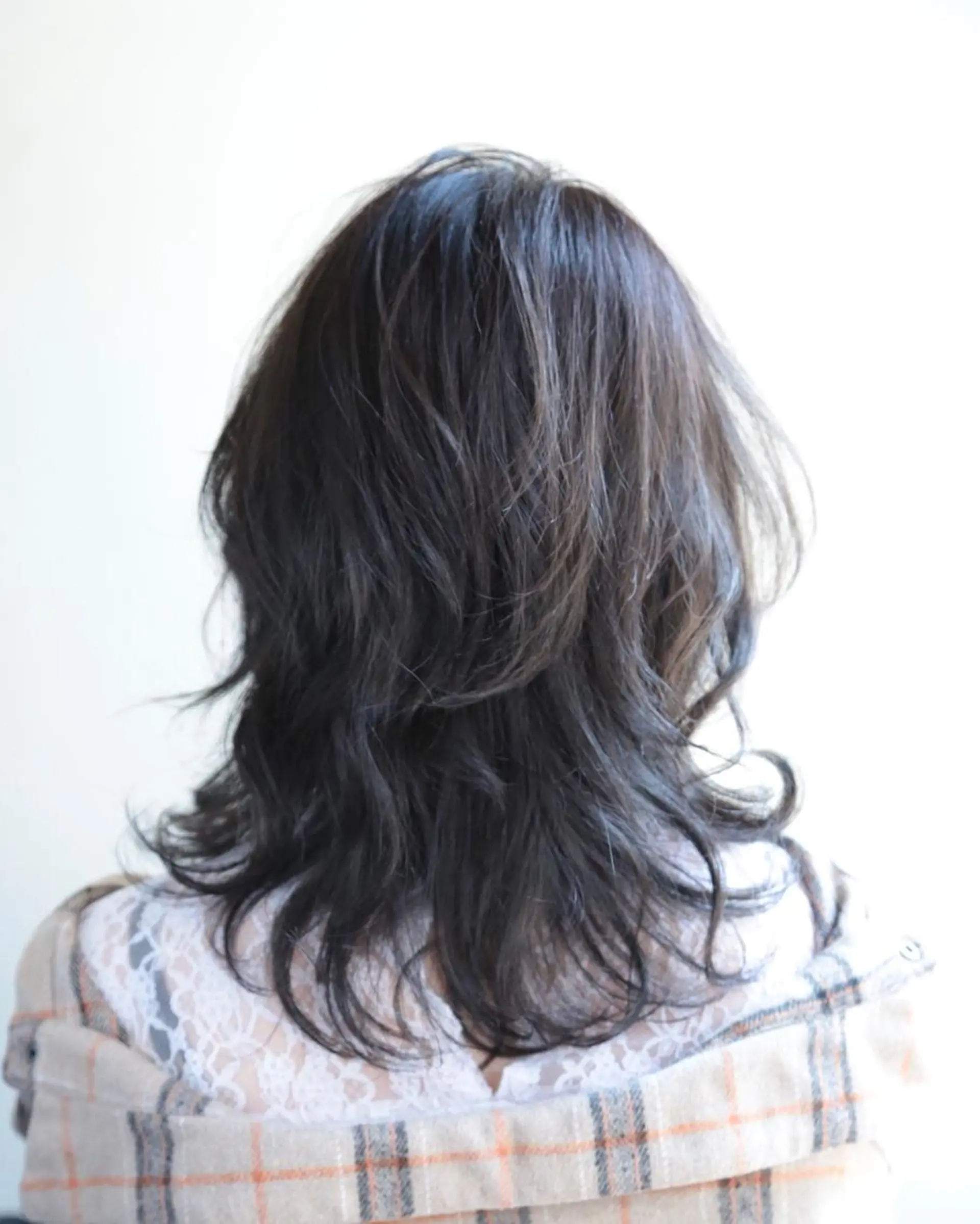 セミロング ヘアアレンジ ハイレイヤー レイヤーカット ウルフカット アイビーライン武蔵小杉所属・💟アイリスト 💟のマツエク・マツパデザイン