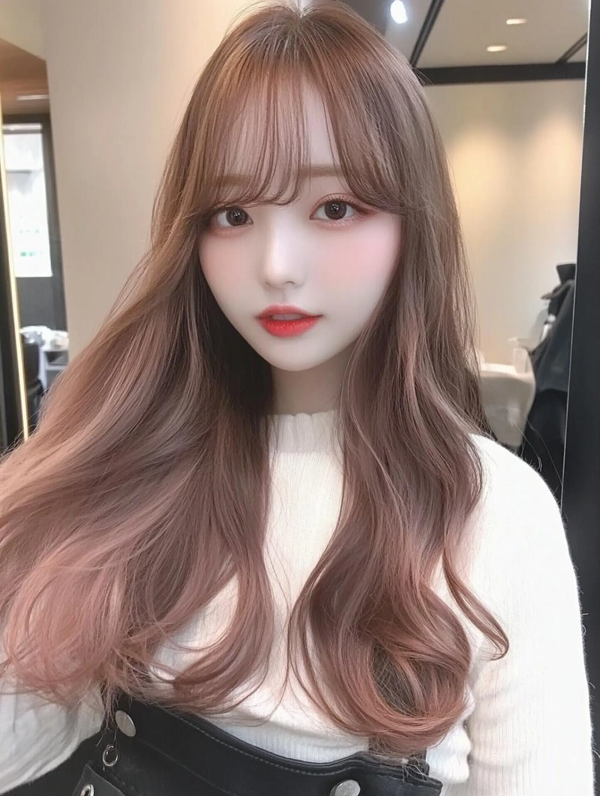 セミロング カラー ユイ☆ハイトーン ☆ブリーチデザインのヘアスタイル