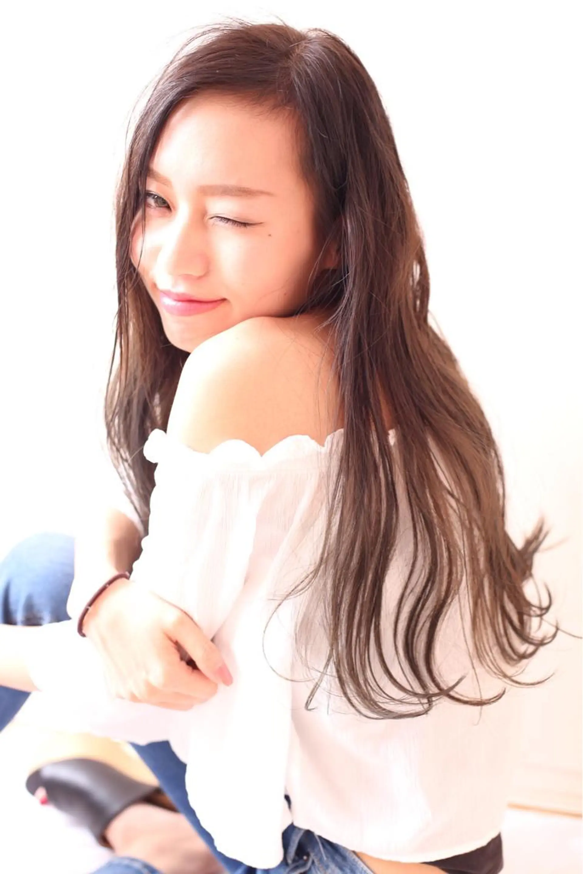 ロング カラー 服部 樹季のヘアスタイル