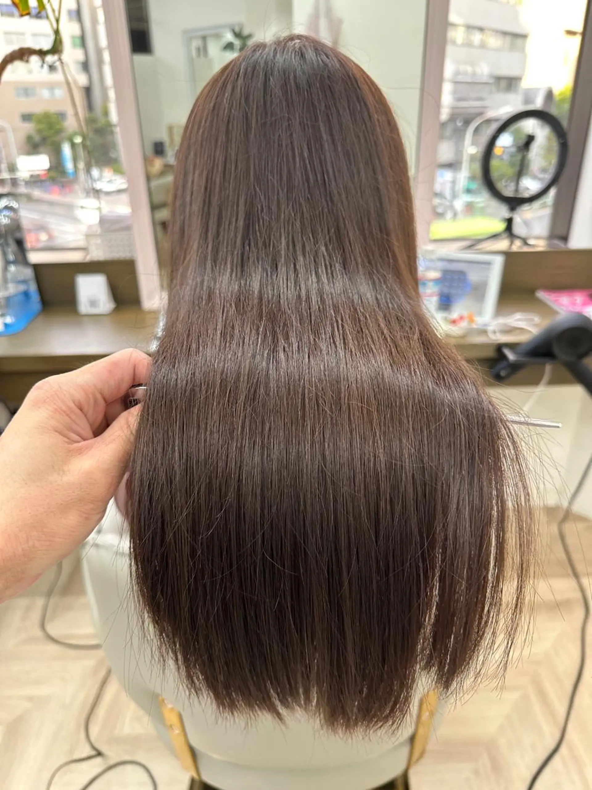 ロング カラー ✨️美髪矯正×似合わ せ艶カラー✨藤田透のヘアスタイル