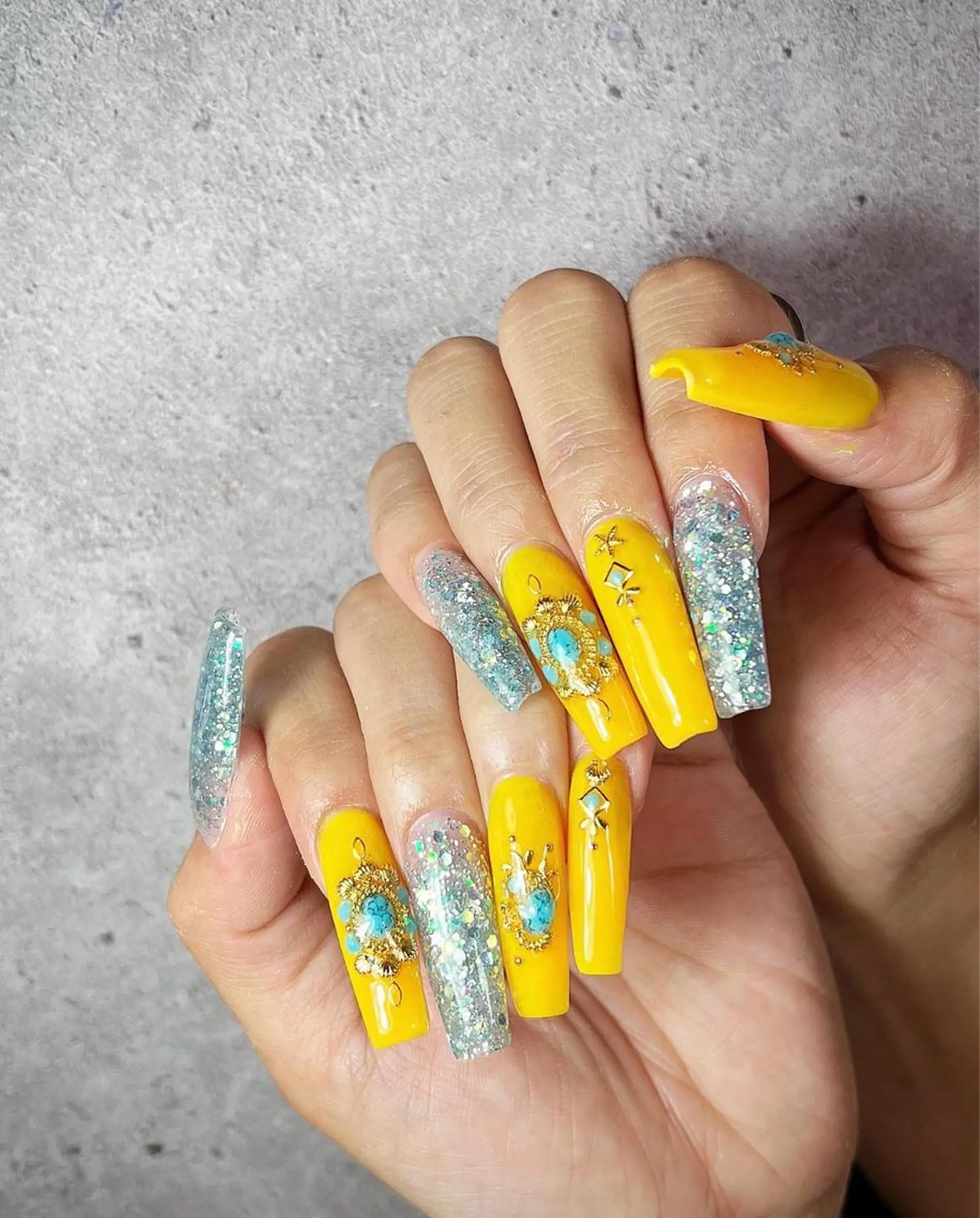 ネイル ハンドネイル ✾ NailRoom Latina🌻💓のネイルデザイン