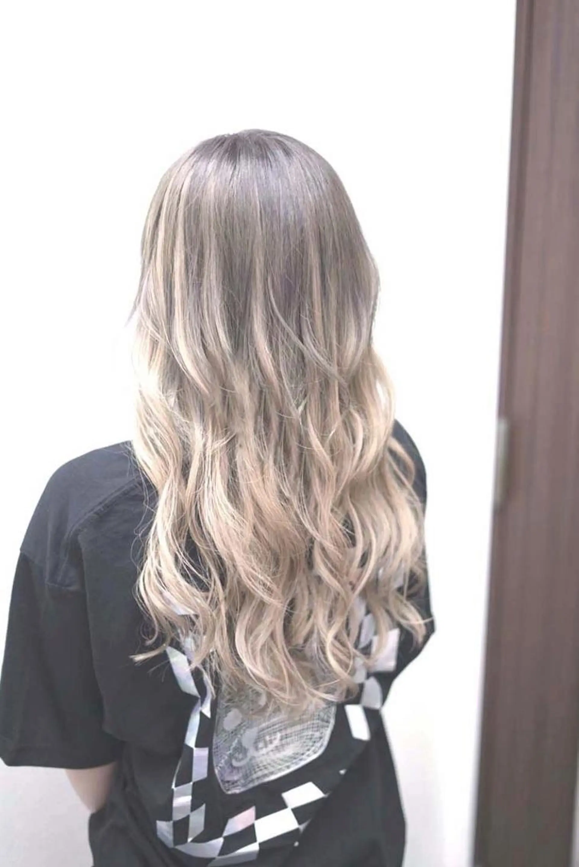 ロング カラー カット ヘアカラー トリートメント Crystal 船橋のヘアスタイル