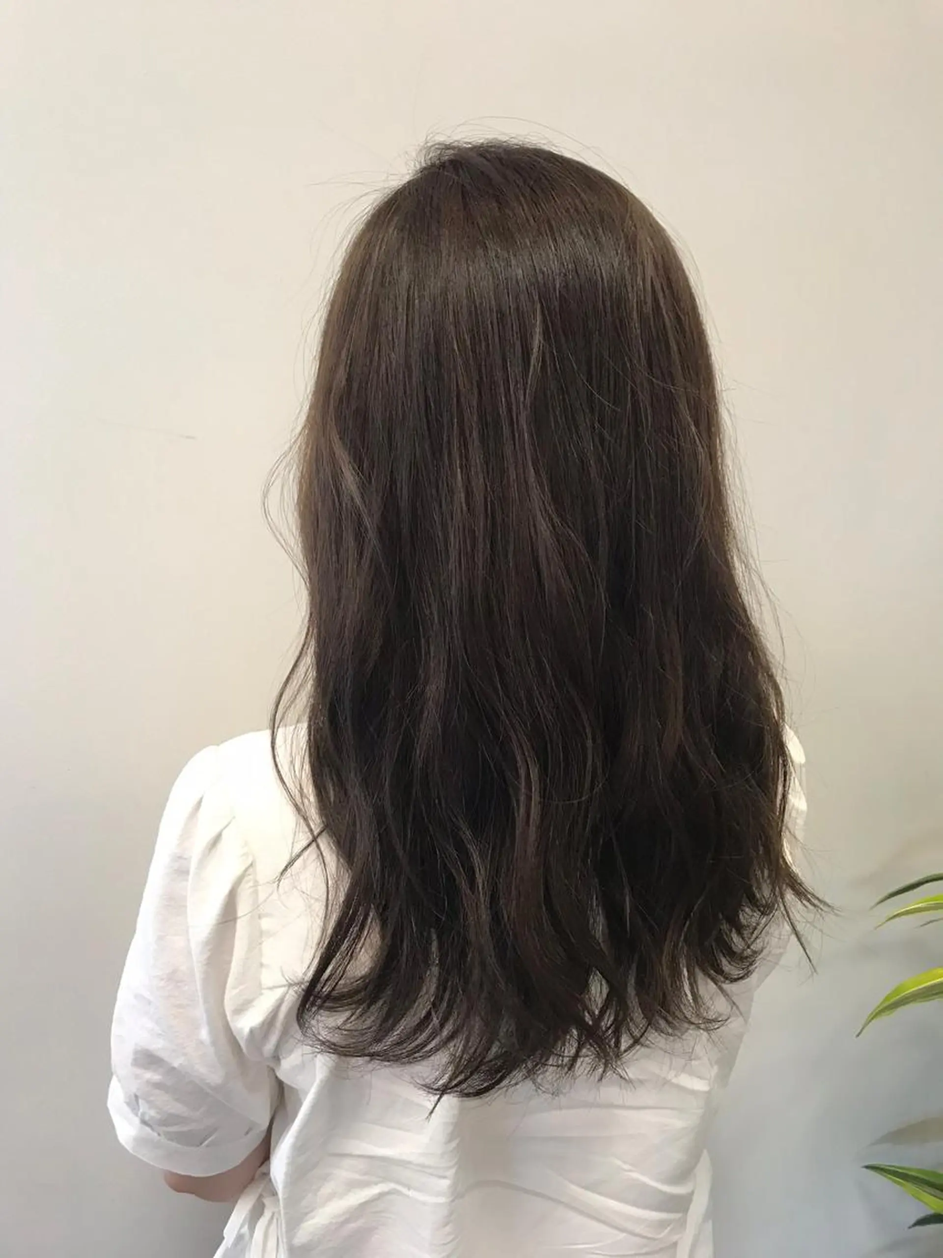 ロング カラー アッシュ グレージュ デザインカラー🌈 高木リョウのヘアスタイル