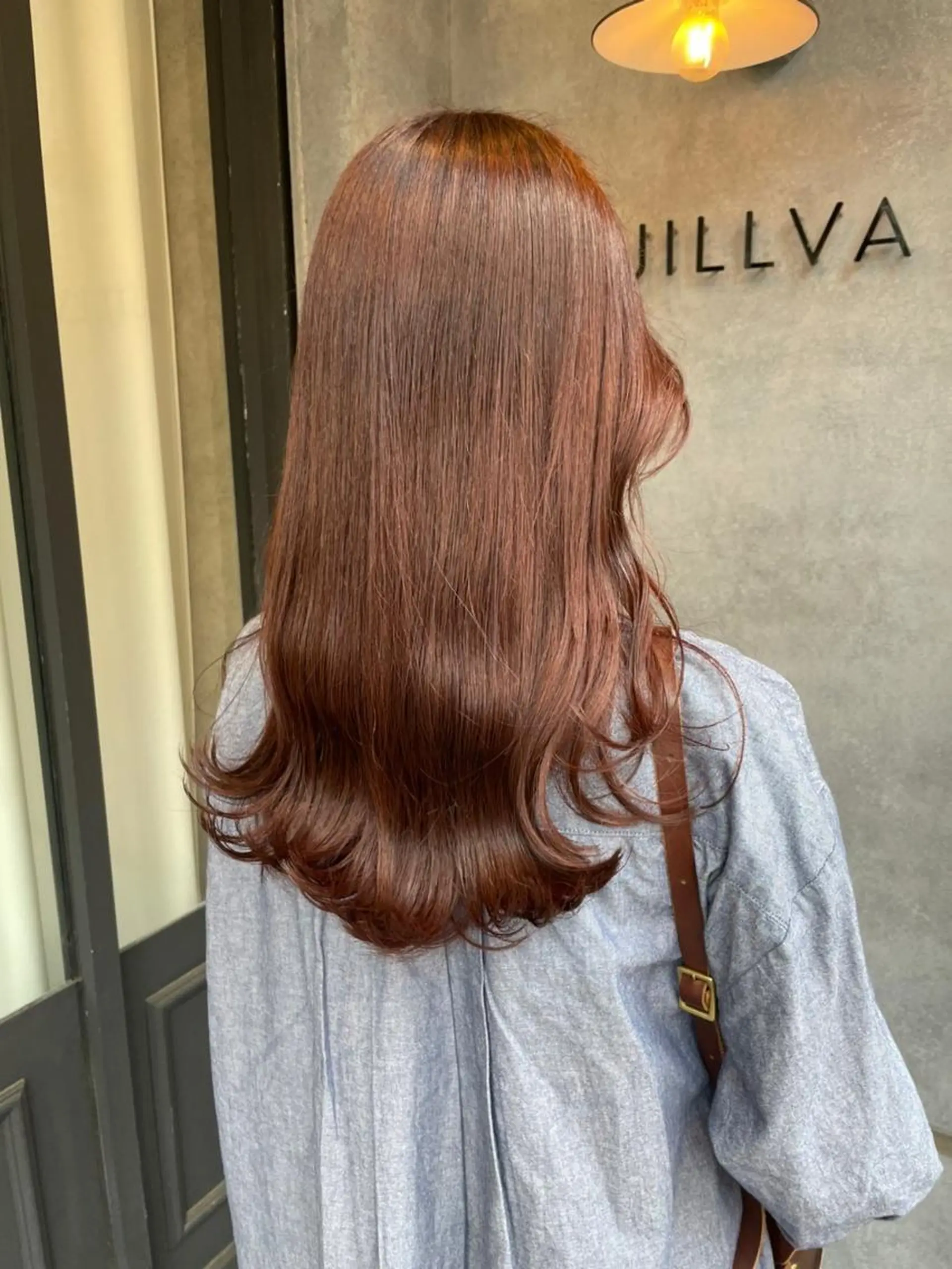 ミディアム カラー ヘアアレンジ パーマ アディクシーカラー アッシュ バレイヤージュ ベージュカラー ブリーチ newi grande 横浜店のヘアスタイル