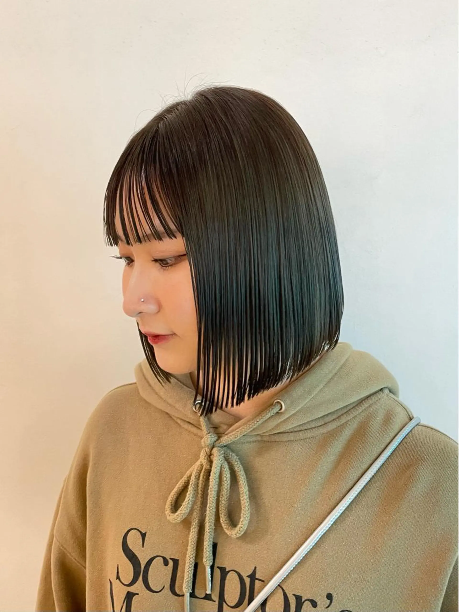 ショート カラー 切りっぱなしボブ ボブ カット ヘアカラー 🌟暖色系ハイトーン 🌟AIのヘアスタイル