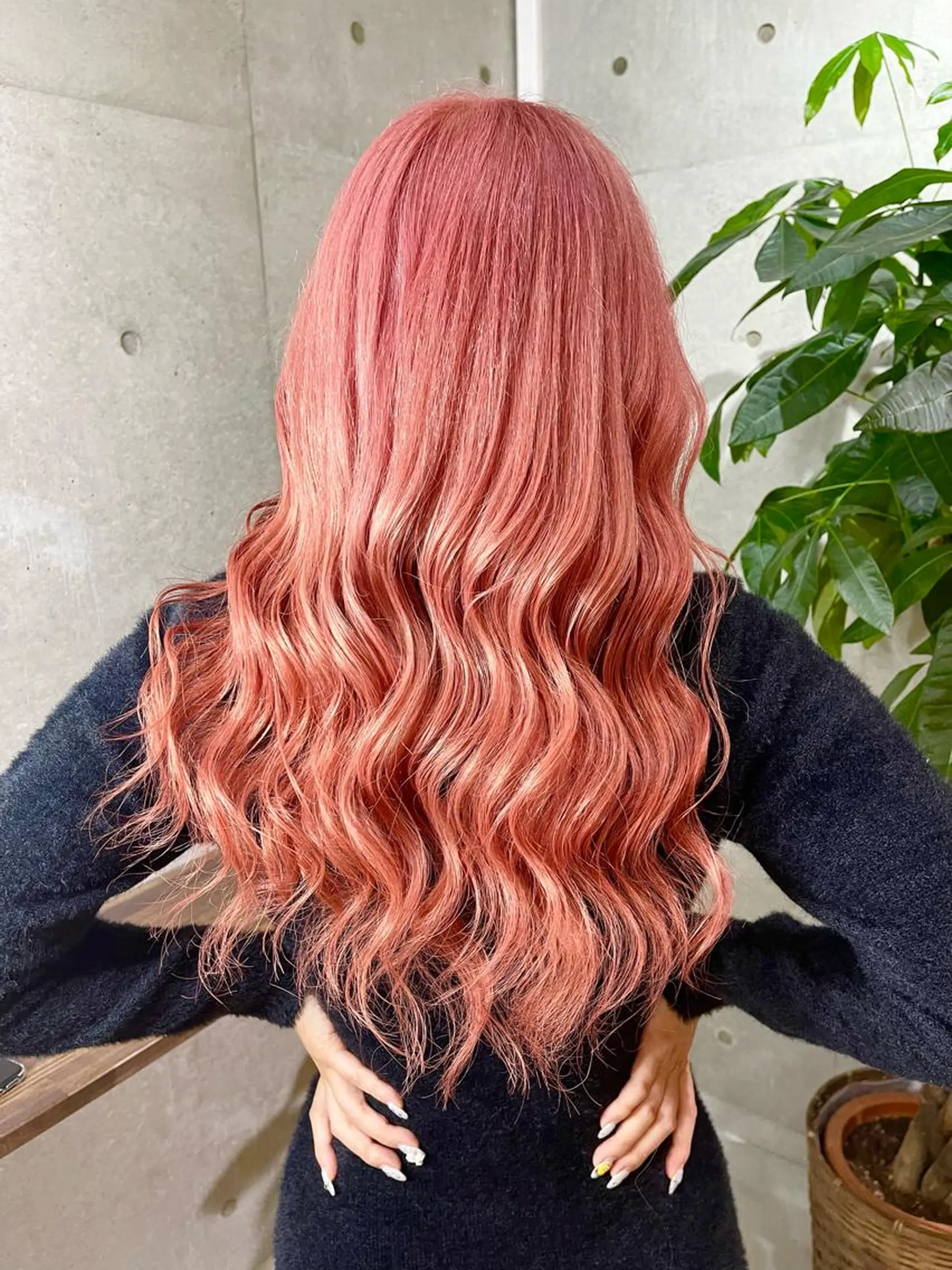 カラー ハイトーンカラー ピンクカラー カット ヘアカラー 名古屋のピンク好き かずくん🦩のヘアスタイル