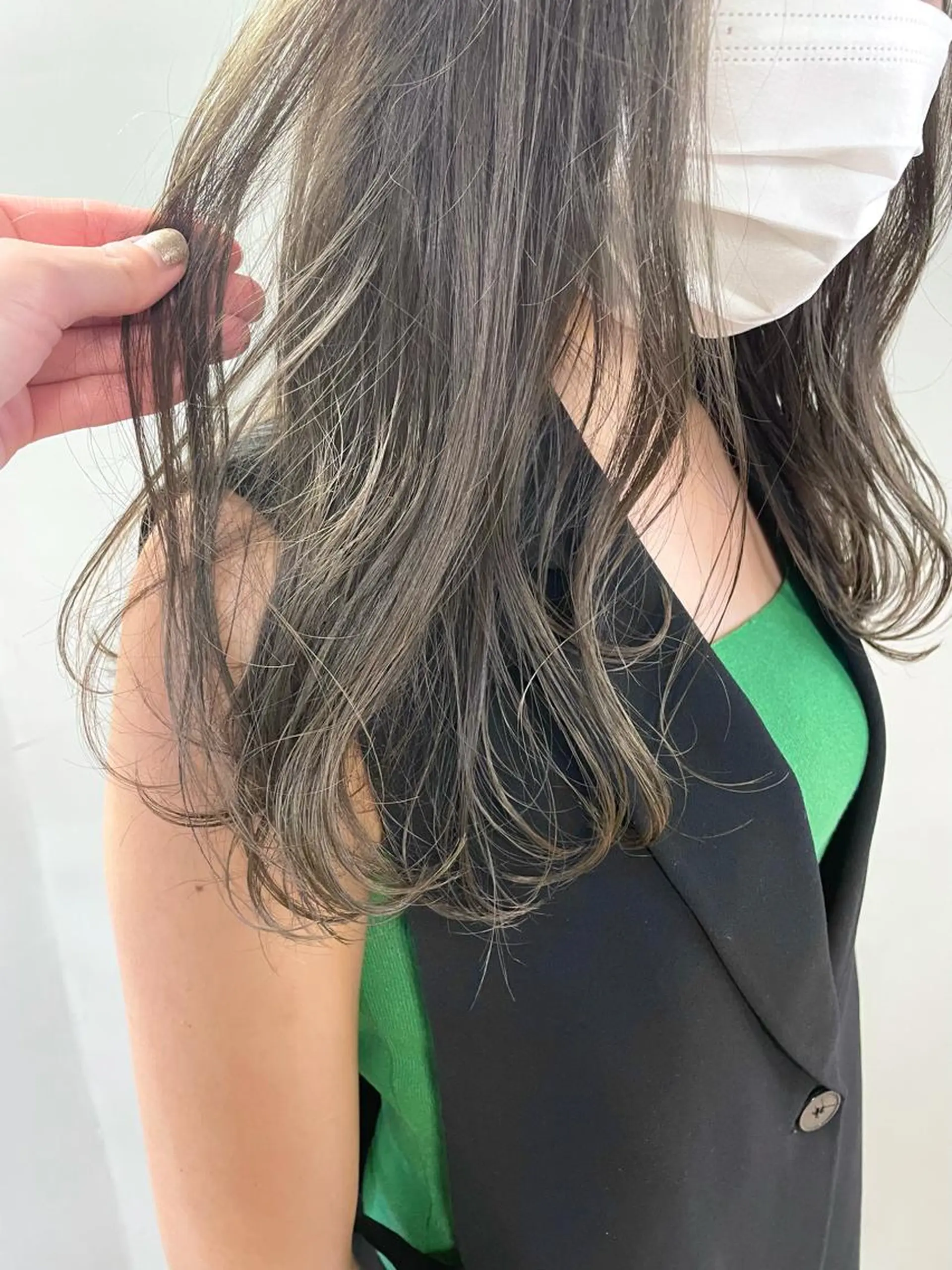 セミロング カラー パーマ ヘアアレンジ メンズ キッズ ネイル マツエク・マツパ カット ヘアカラー トリートメント tatsumi/ボブ ウルフ/レイヤーのヘアスタイル