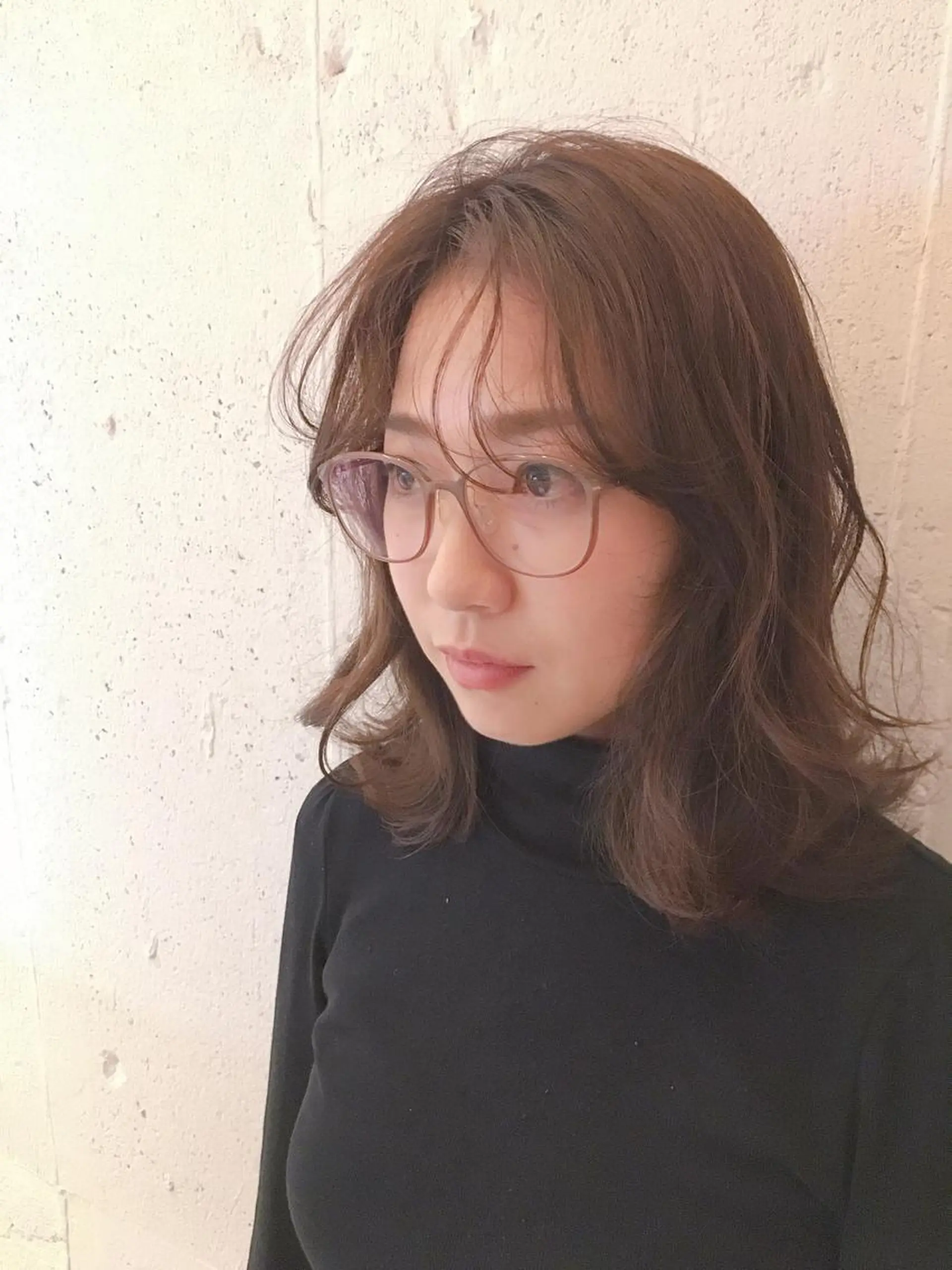 ミディアム カラー イルミナカラー Fuuu《フゥ》所属・シノザキ シンゴのヘアスタイル