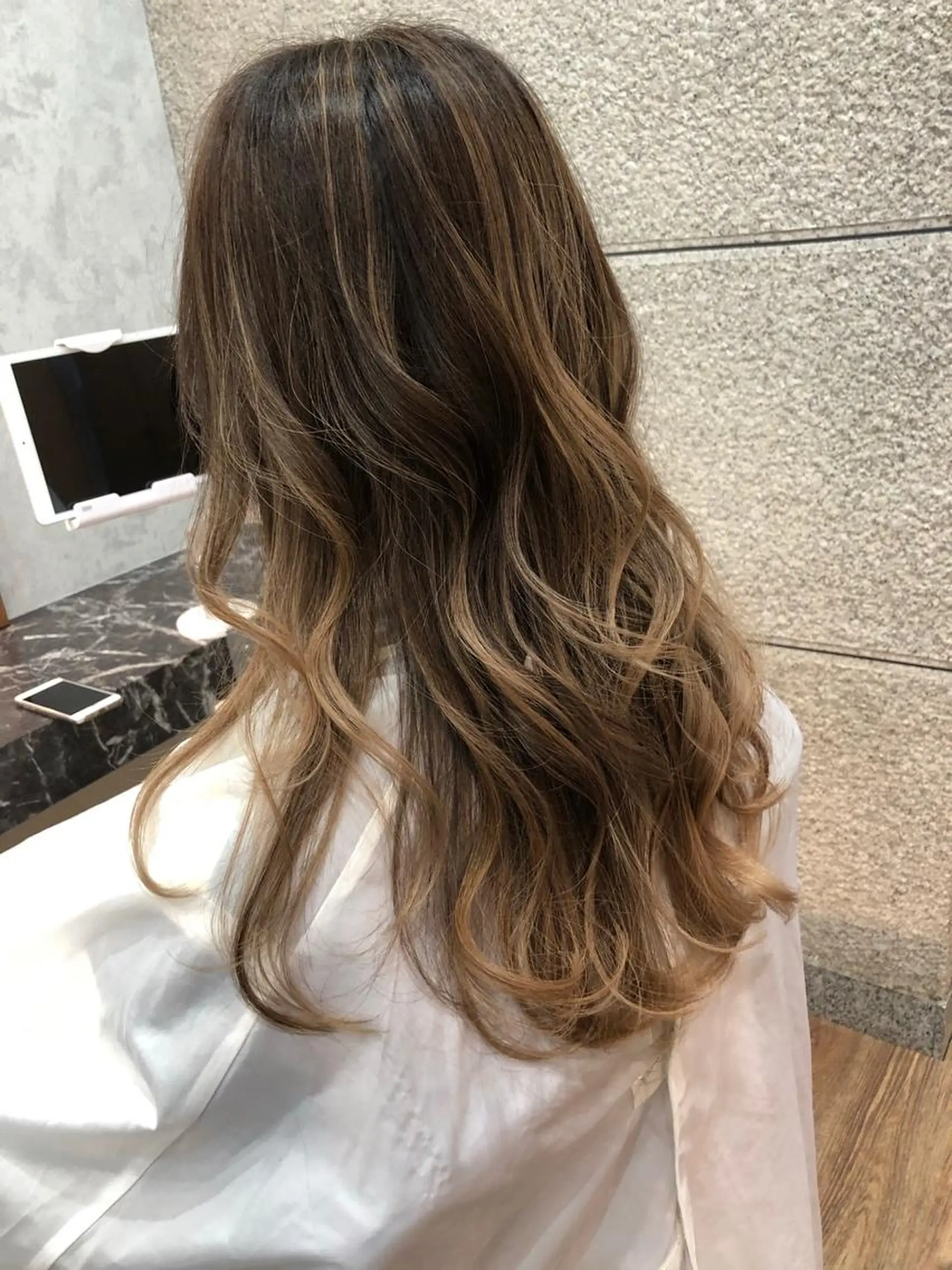 セミロング カラー olino 【オリノ】西田辺のヘアスタイル