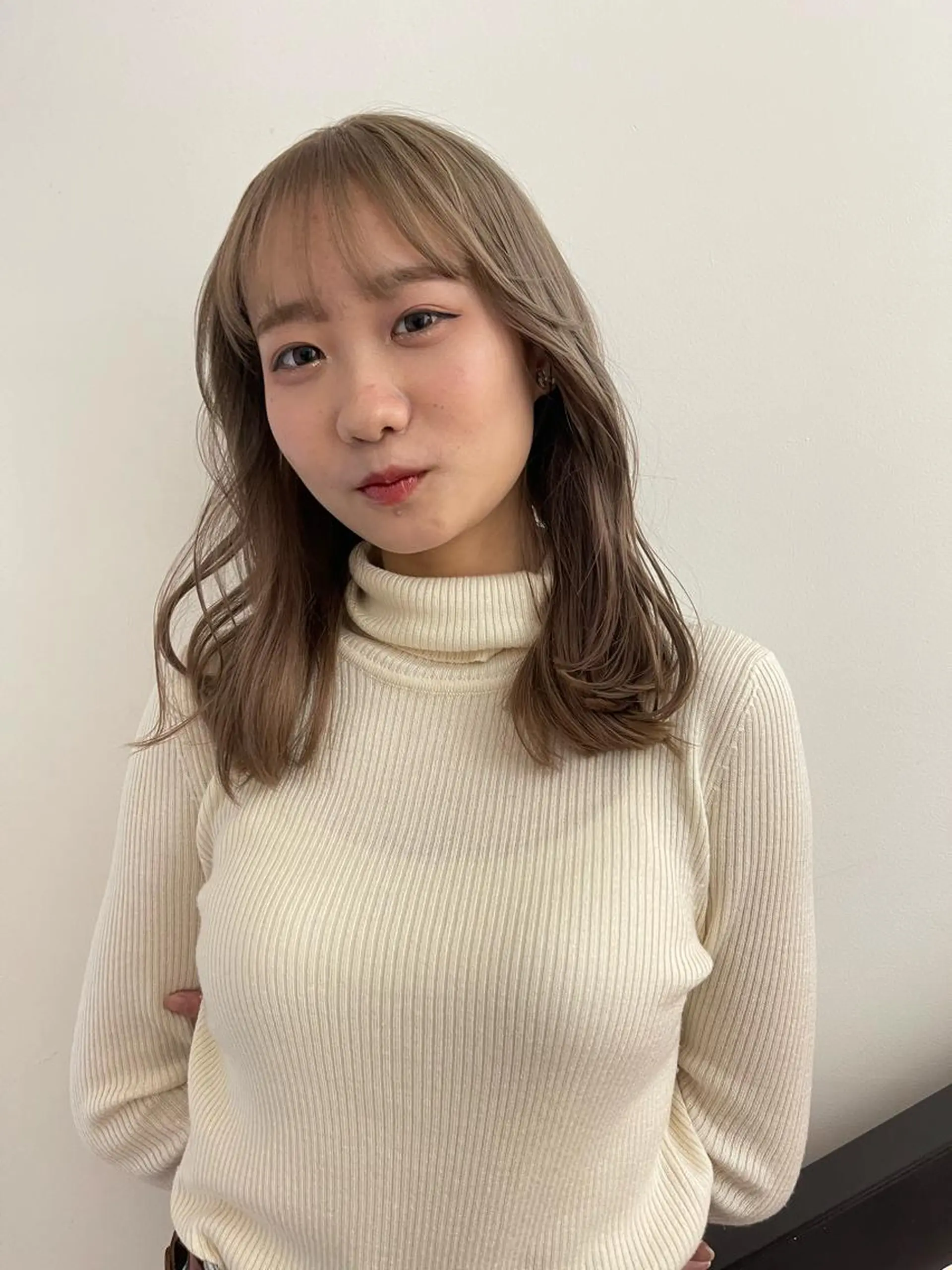 セミロング カラー ヘアカラー zestKalon 🔗IBUのヘアスタイル