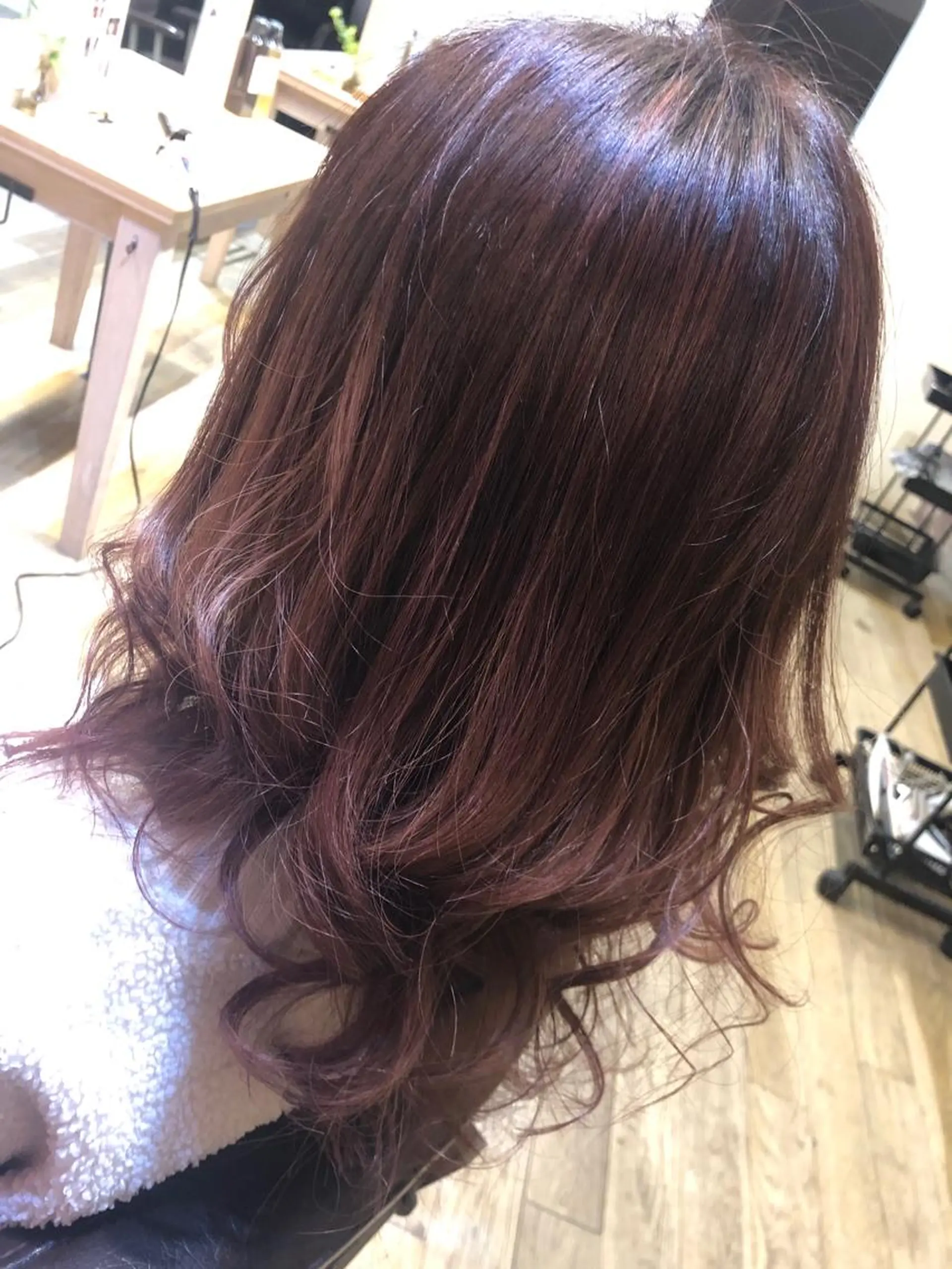 ミディアム カラー グラデーションカラー ピンクカラー 玉邑 美菜のヘアスタイル