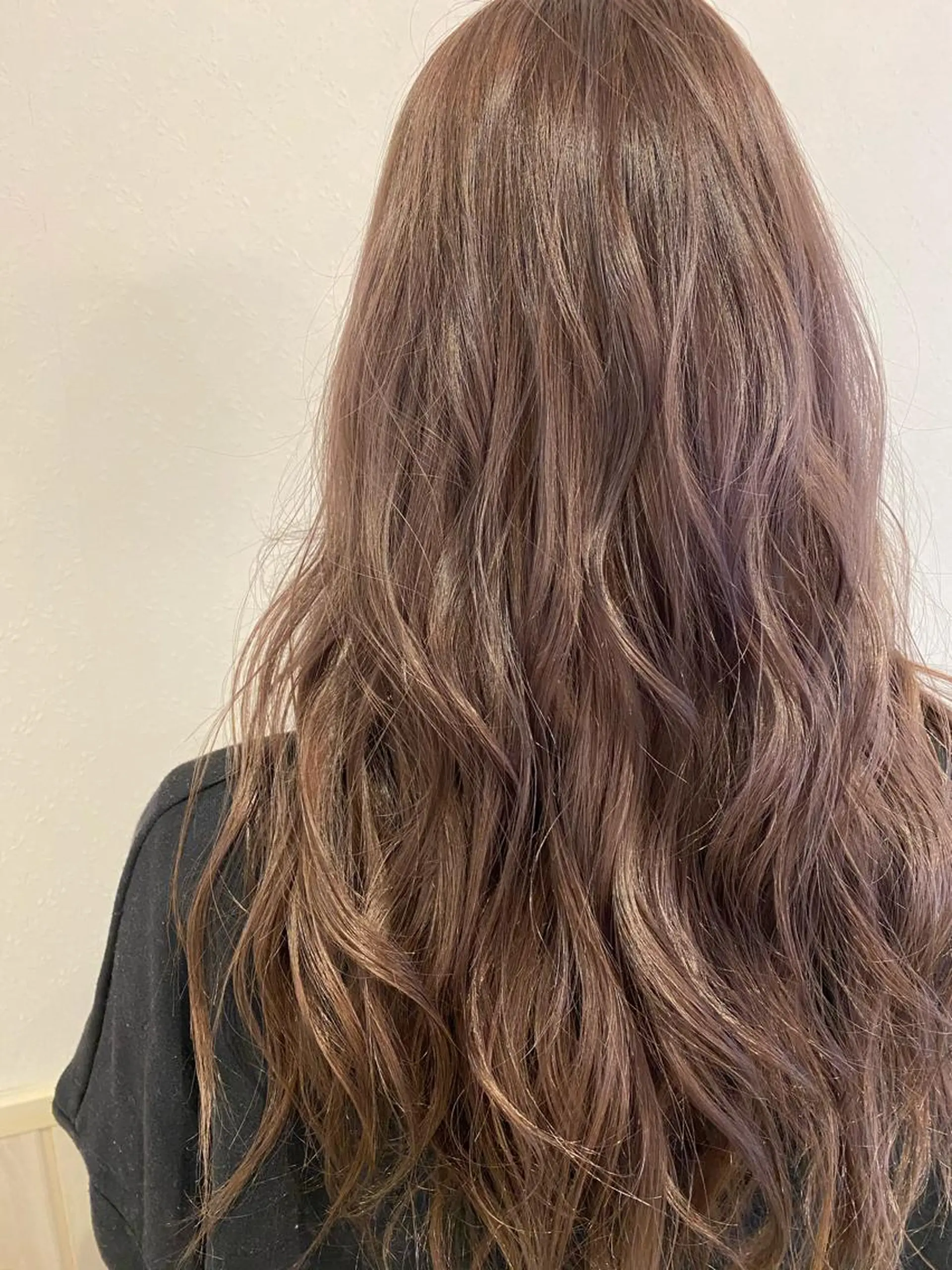 ロング カラー ヘアカラー 宮内 真乃のヘアスタイル