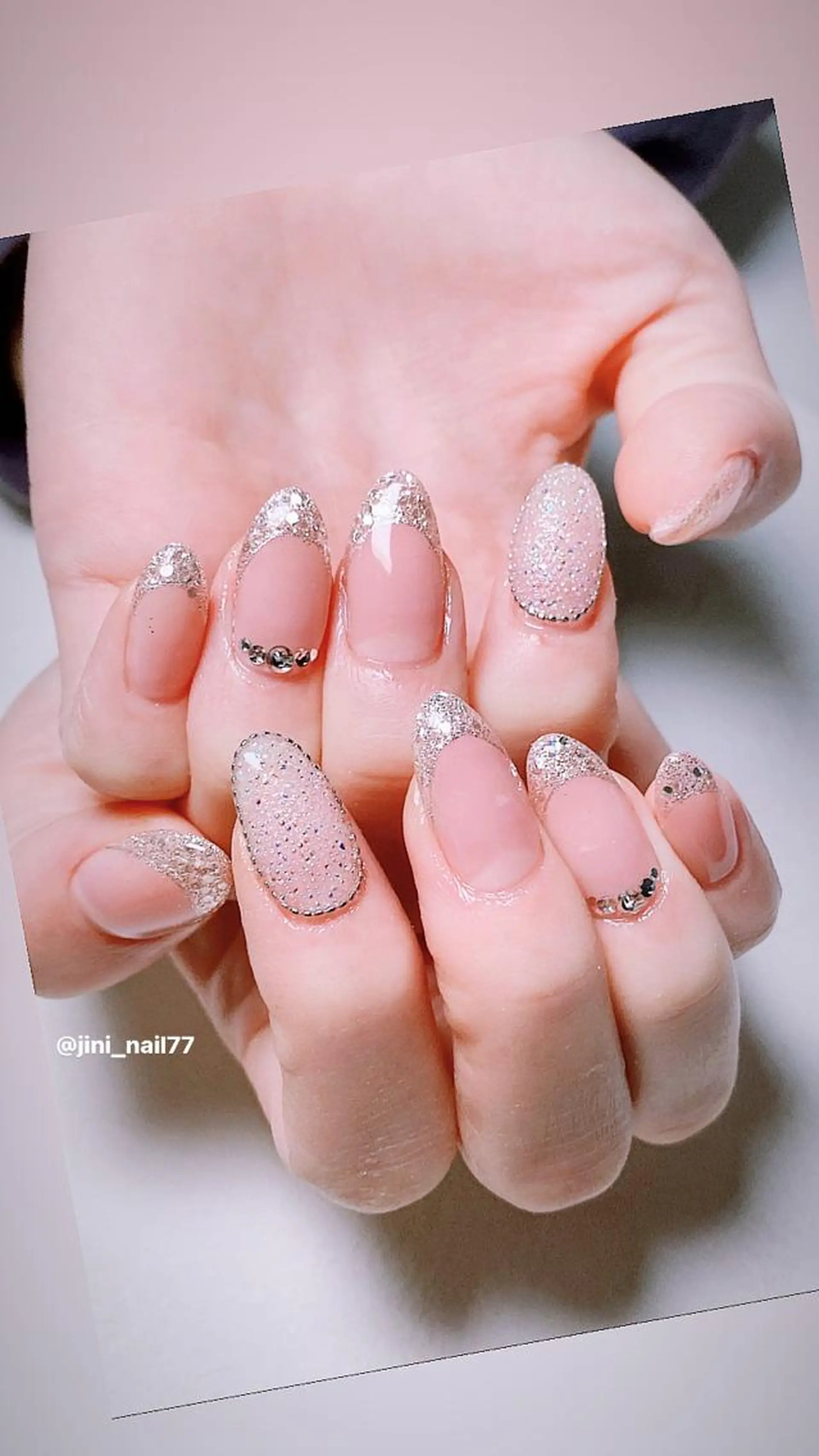 ネイル ハンドネイル JINI NAIL所属・ジニ ネイルのネイルデザイン