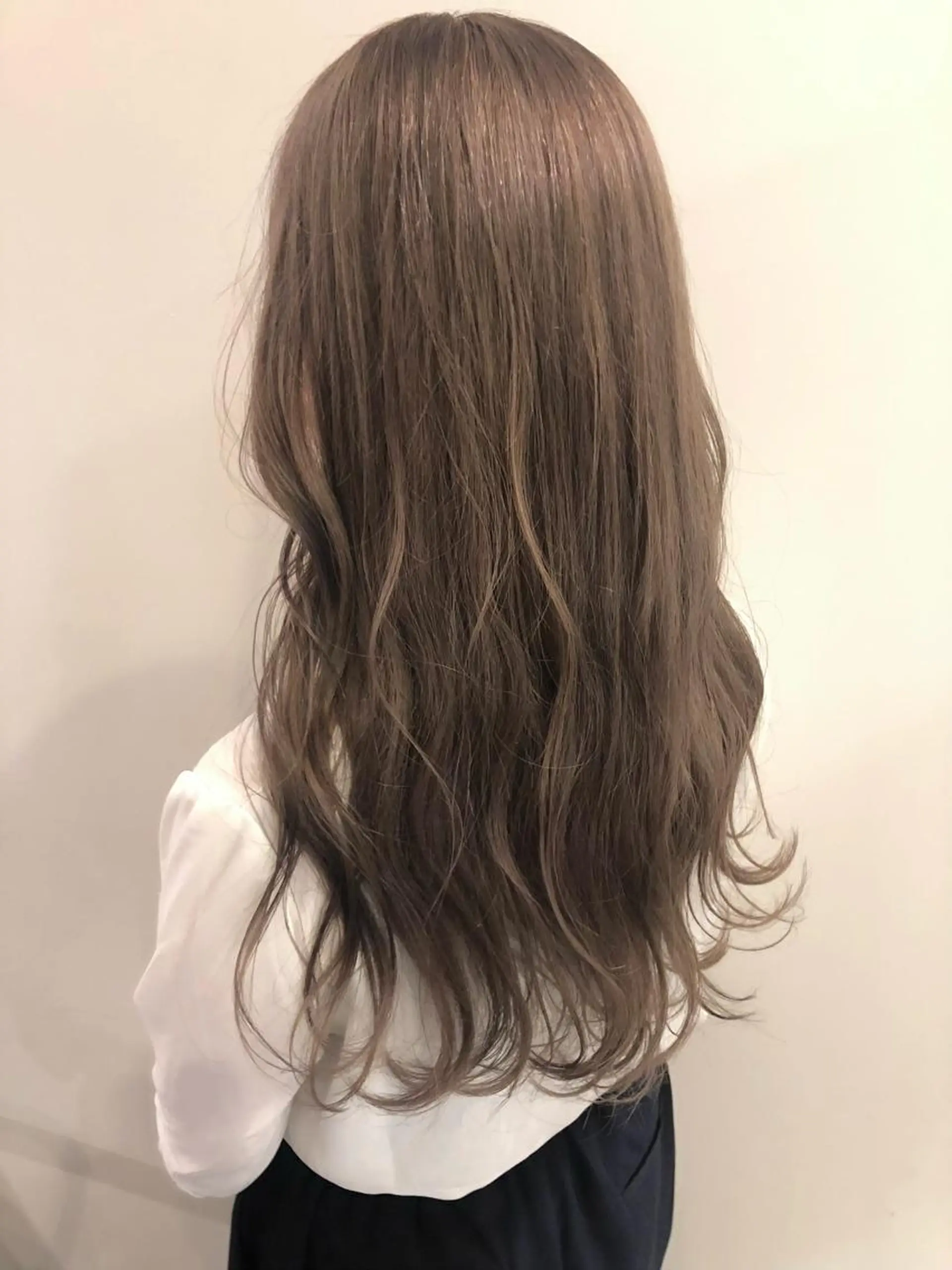 ロング カラー ベージュカラー ラベンダーカラー ラベンダーベージュ ヘアカラー トリートメント レイヤー/お顔まわり 暖色カラー🍑Amiのヘアスタイル