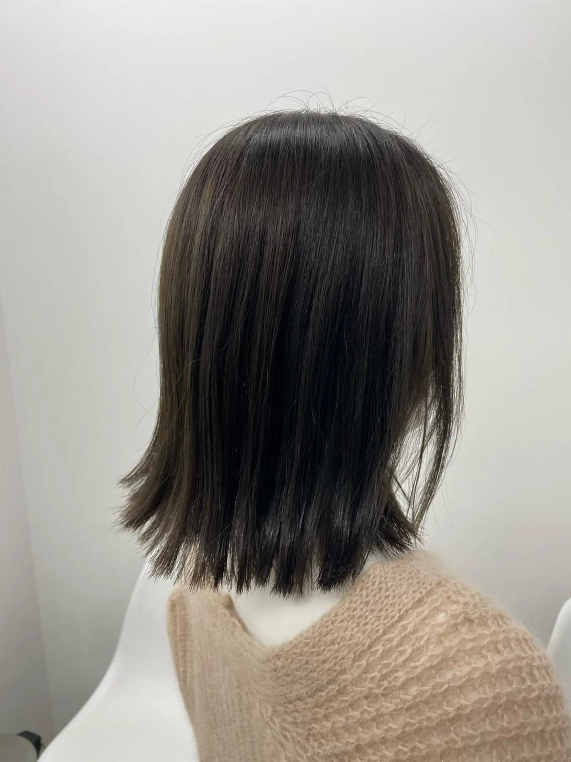 カラー シンバヒナノ/パーマ レイヤーカット/ボブのヘアスタイル