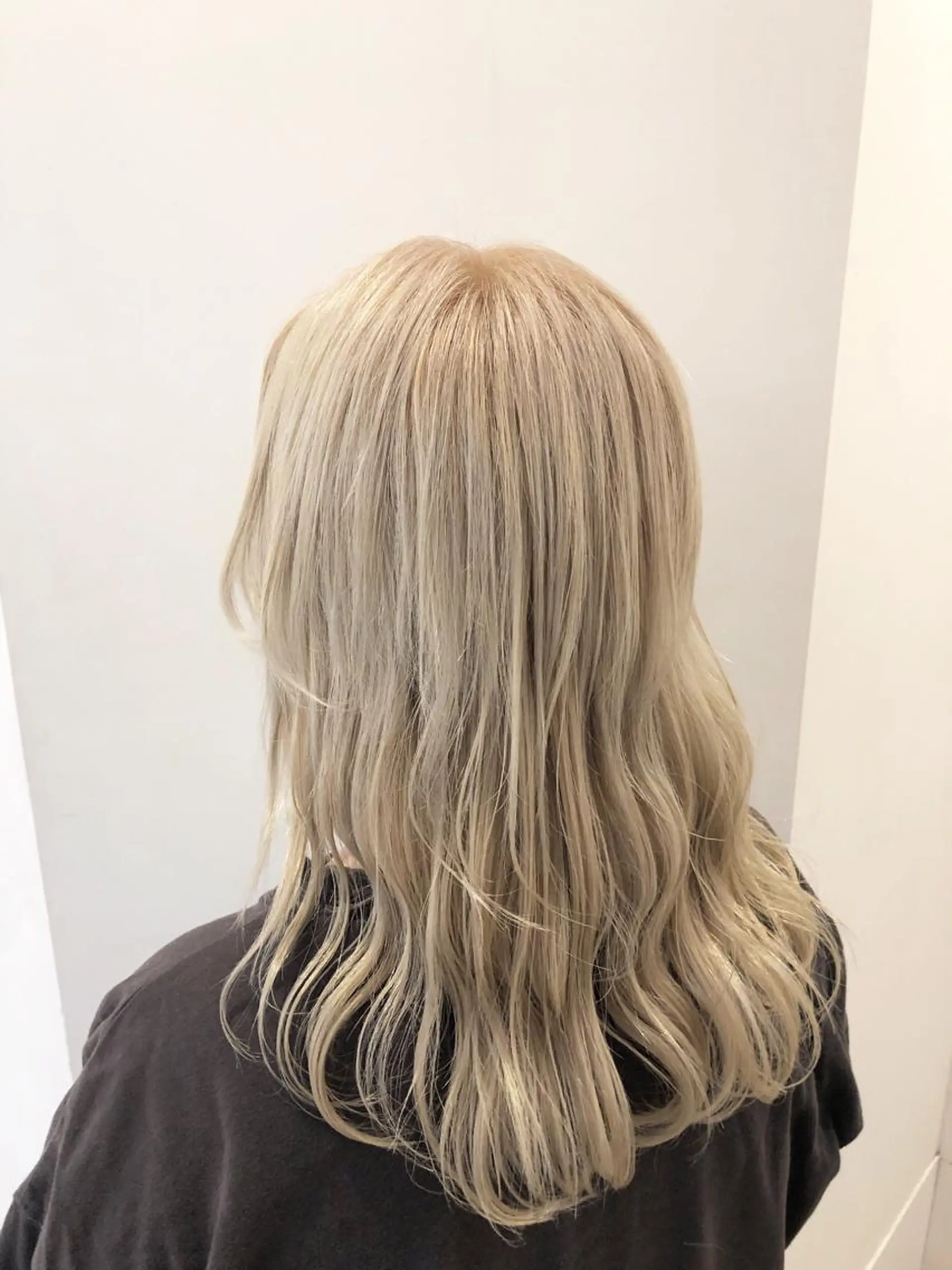 ミディアム 縮毛矯正 トリートメント 美髪改善・エクステ・ ストレート/カンジのヘアスタイル