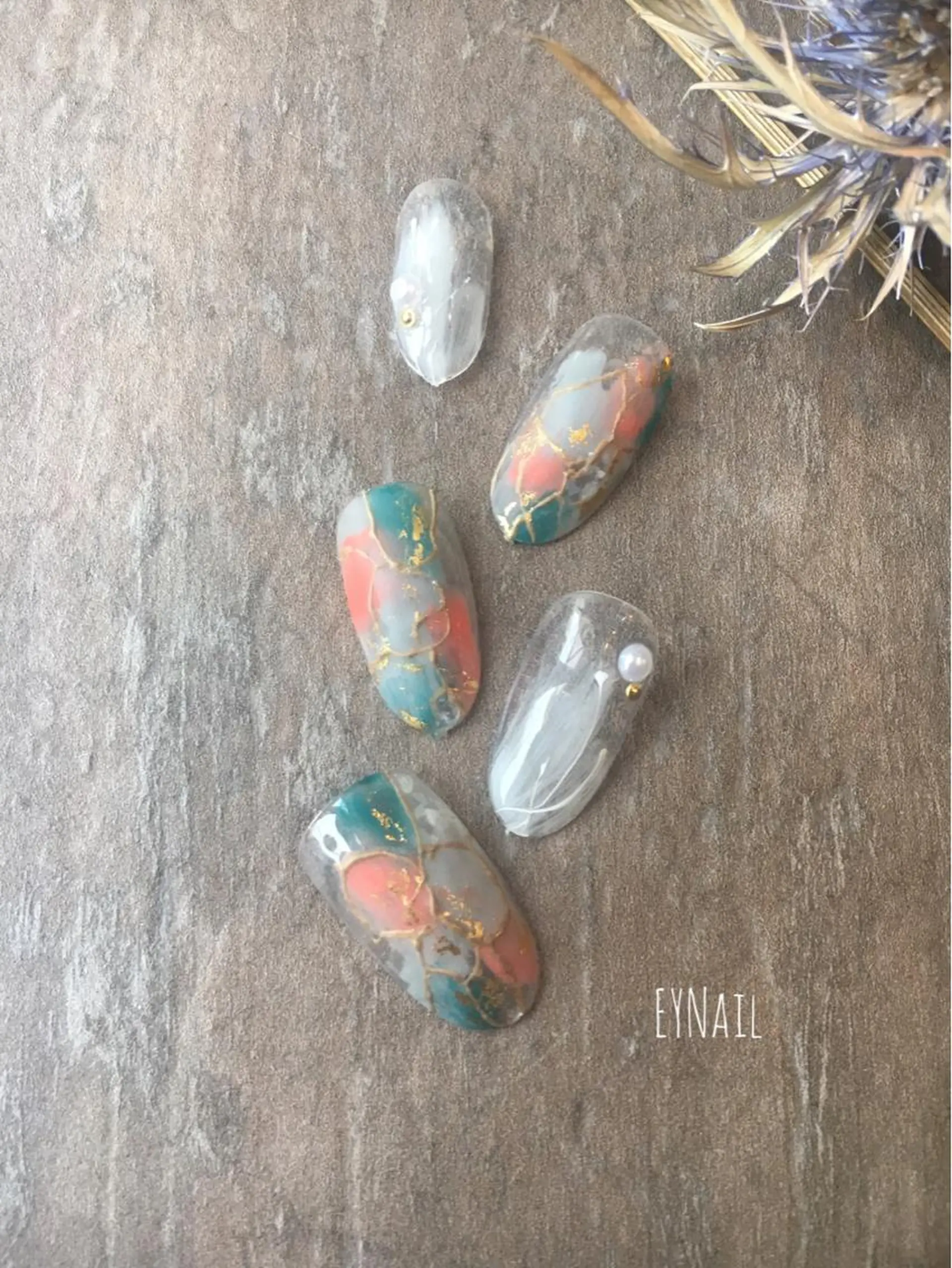 ネイル EYNail所属・EYNail Eriのネイルデザイン