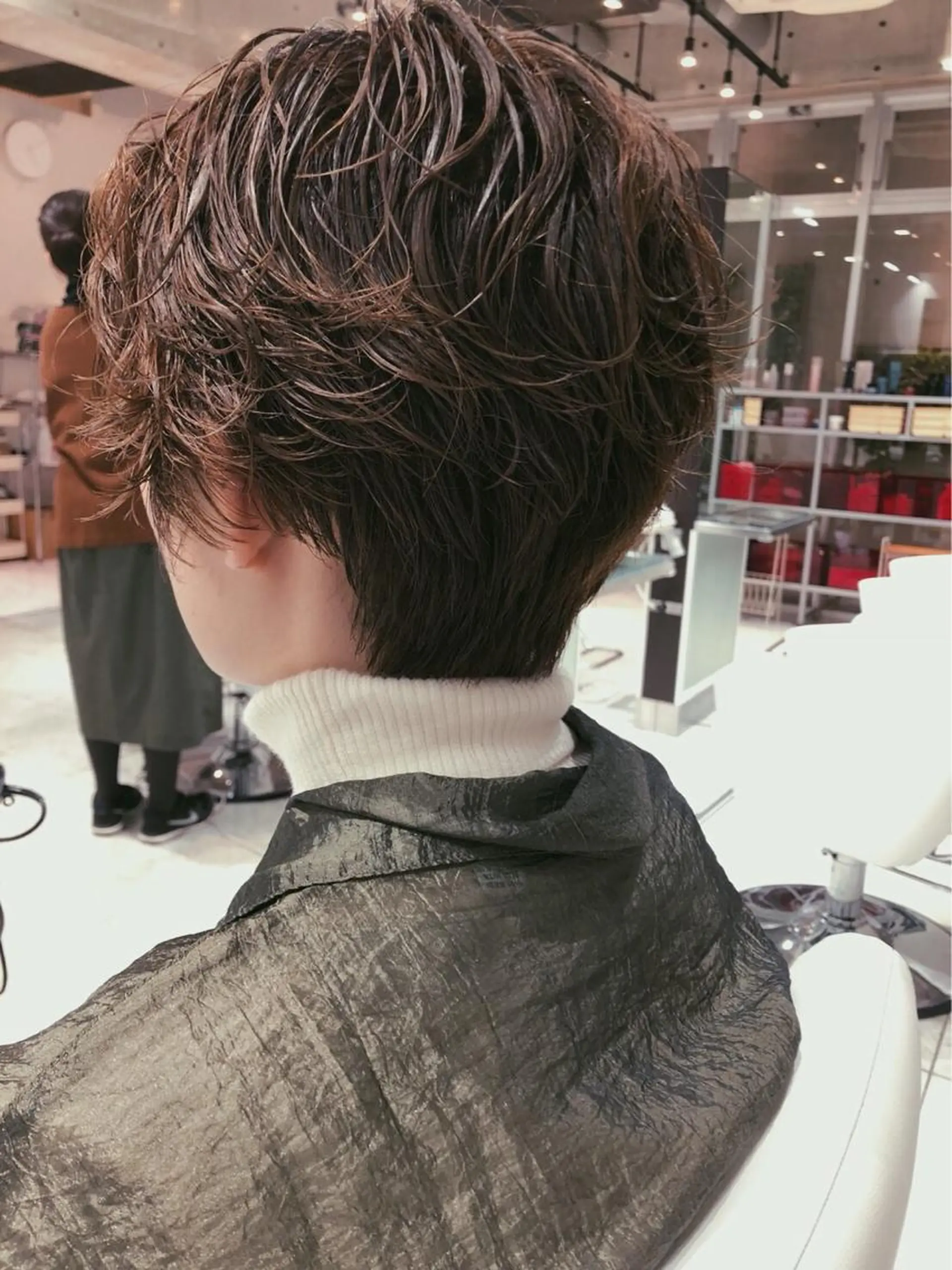 ショート パーマ renjishi所属・kaho.🌿 ショートヘア⭐️のヘアスタイル