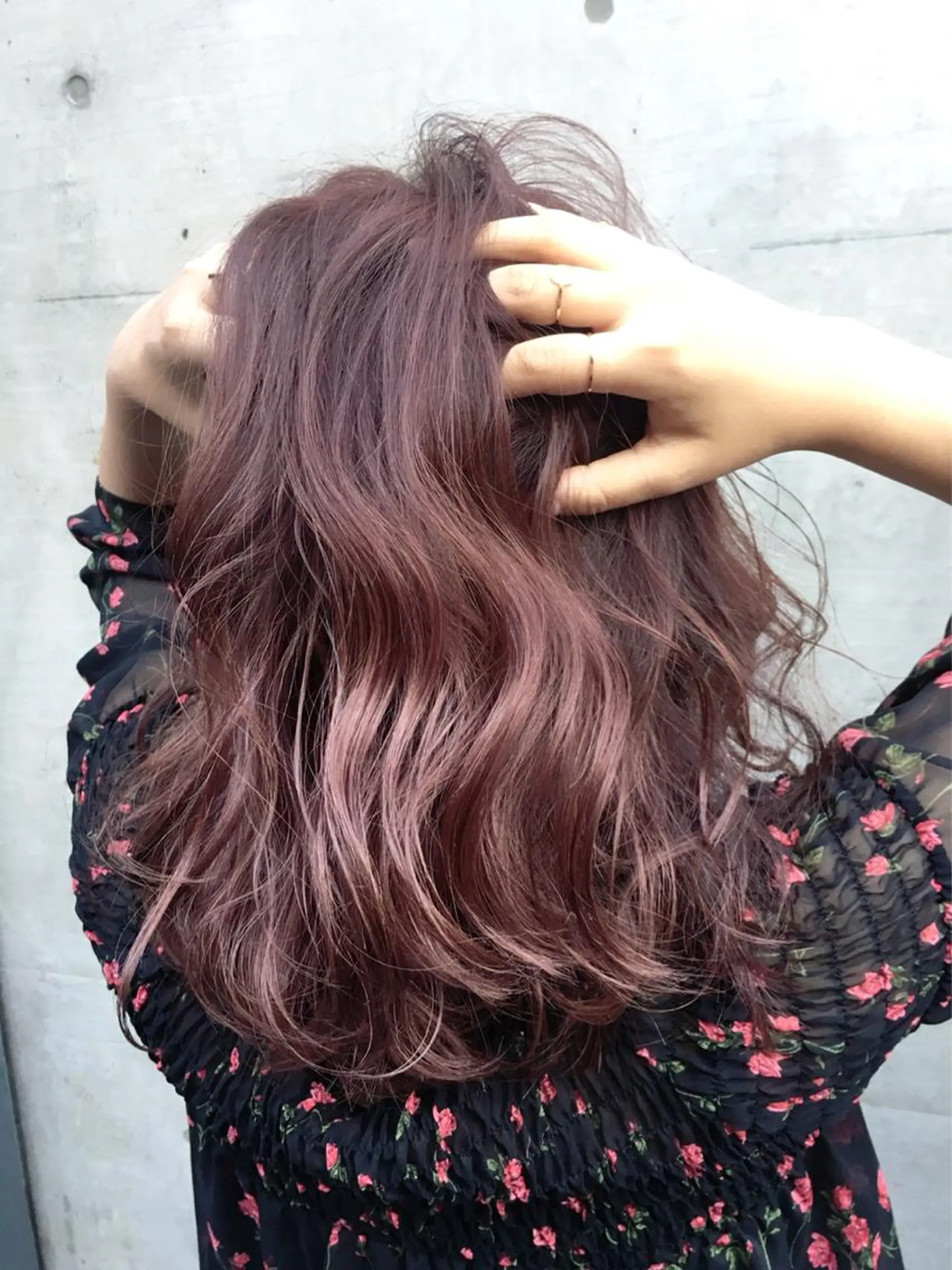 ミディアム カラー ヘアカラー トリートメント ヘアセット 韓国ヘア🤍髪質改善 🇰🇷AKANEのヘアスタイル