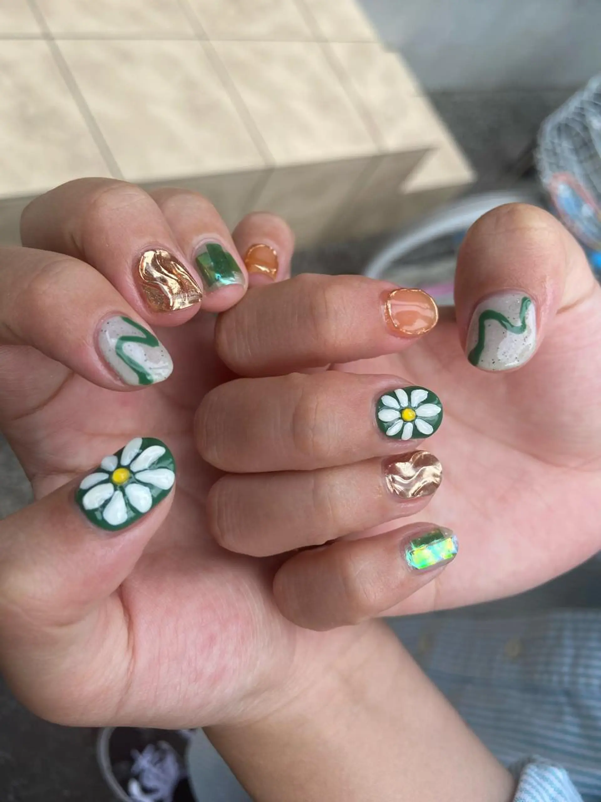 ネイル アートネイル オーロラネイル クリアネイル ジェルネイル グリーン . unffのネイルデザイン