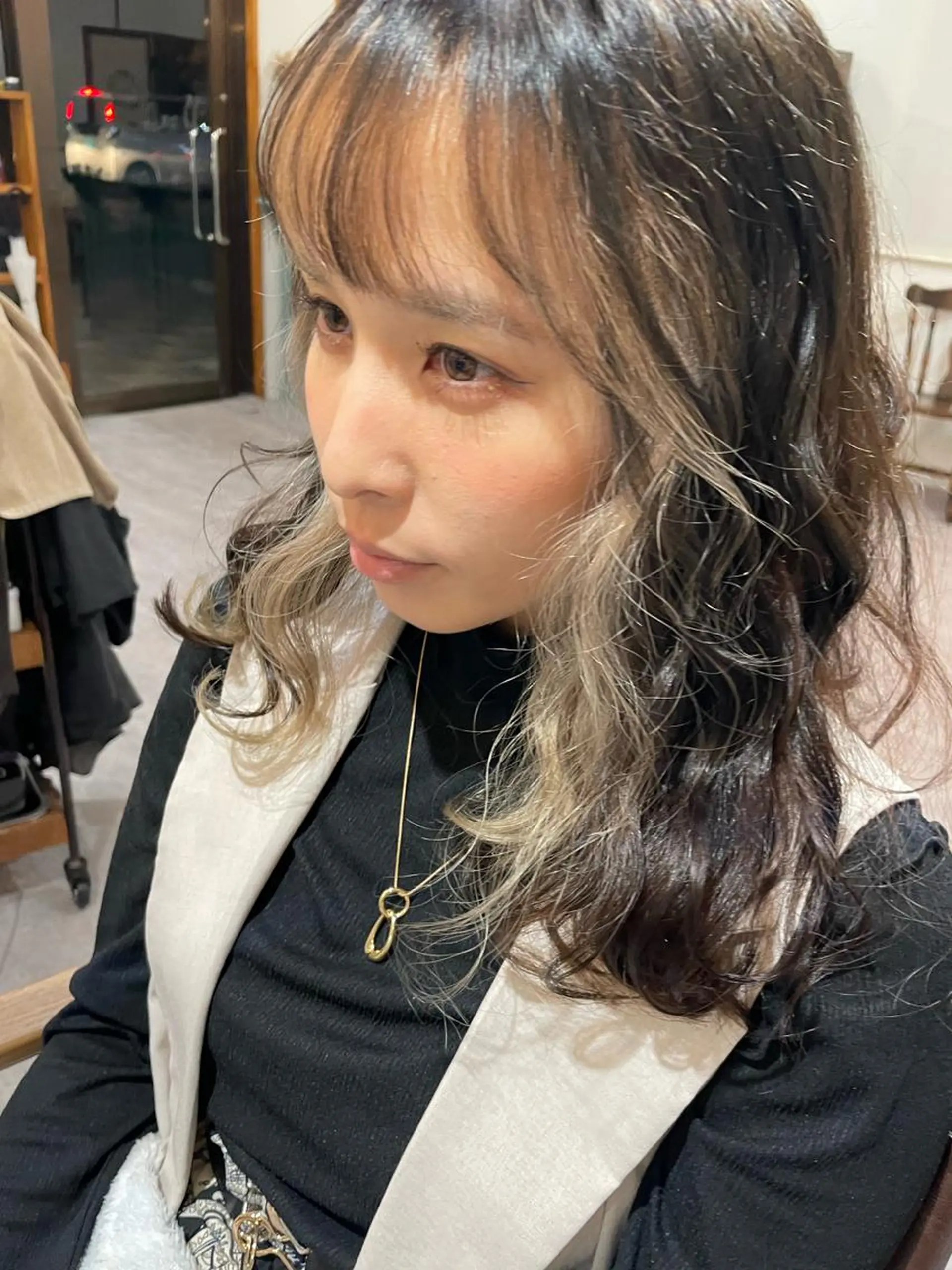 ミディアム ミストバング Vivie.所属・新都心個室サロン/ 古波蔵美奈のヘアスタイル