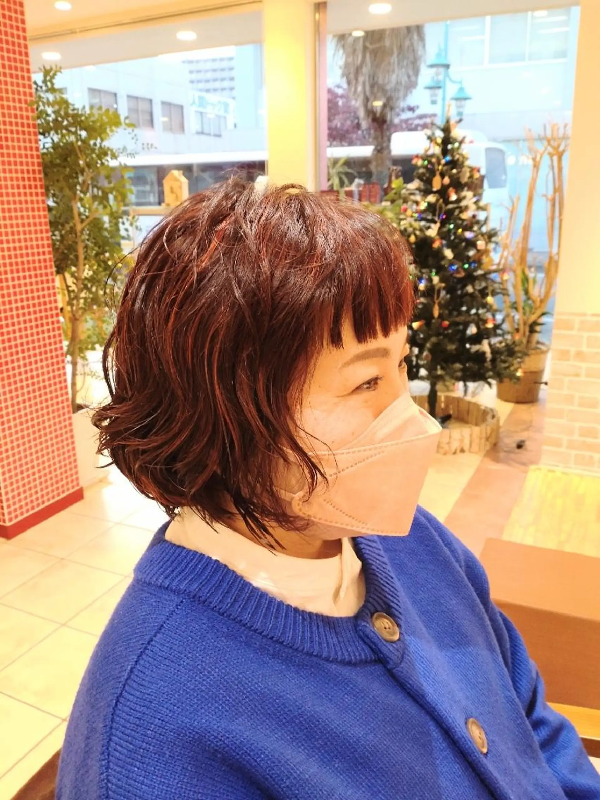 ショート カラー パーマ 大槻 百合子のヘアスタイル