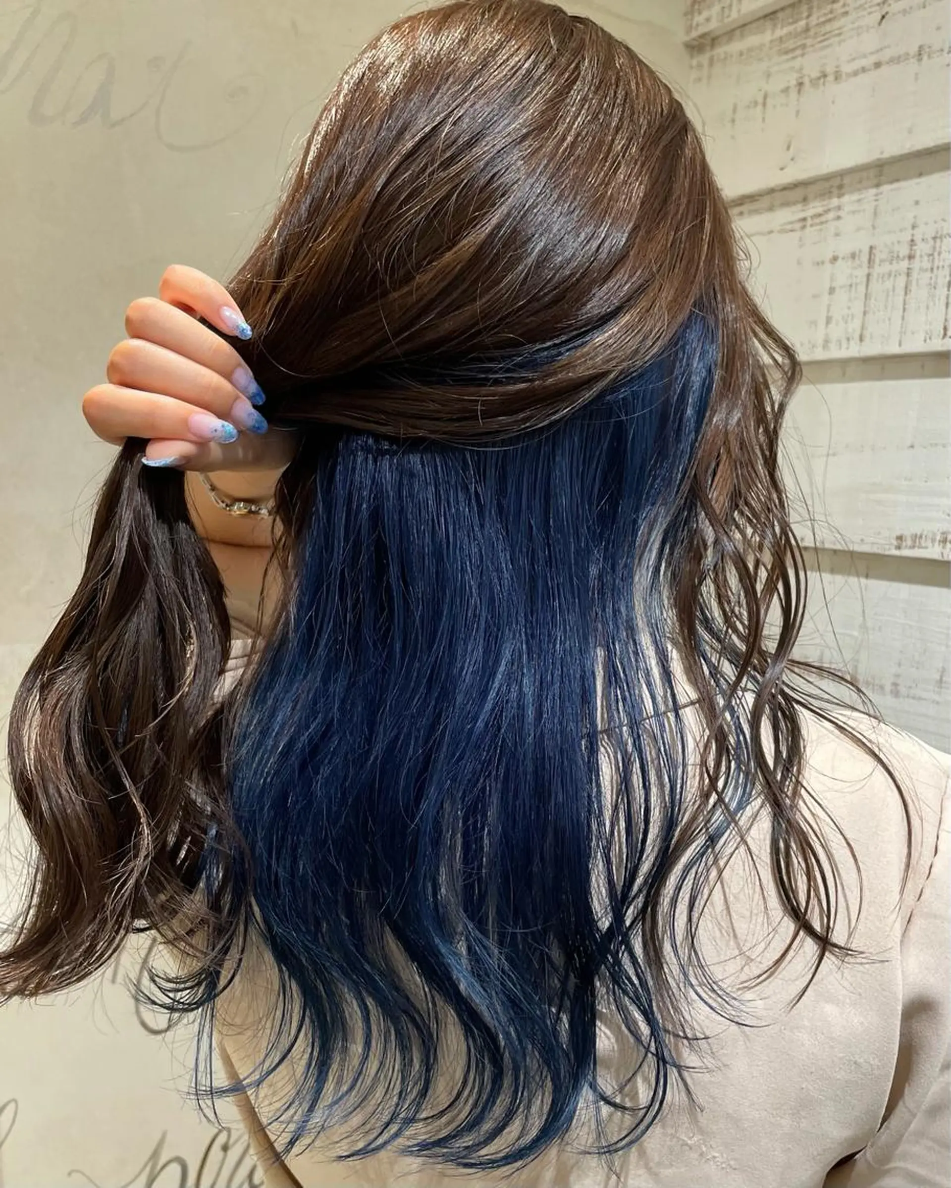 ロング レイヤーカット 岩谷流星のヘアスタイル
