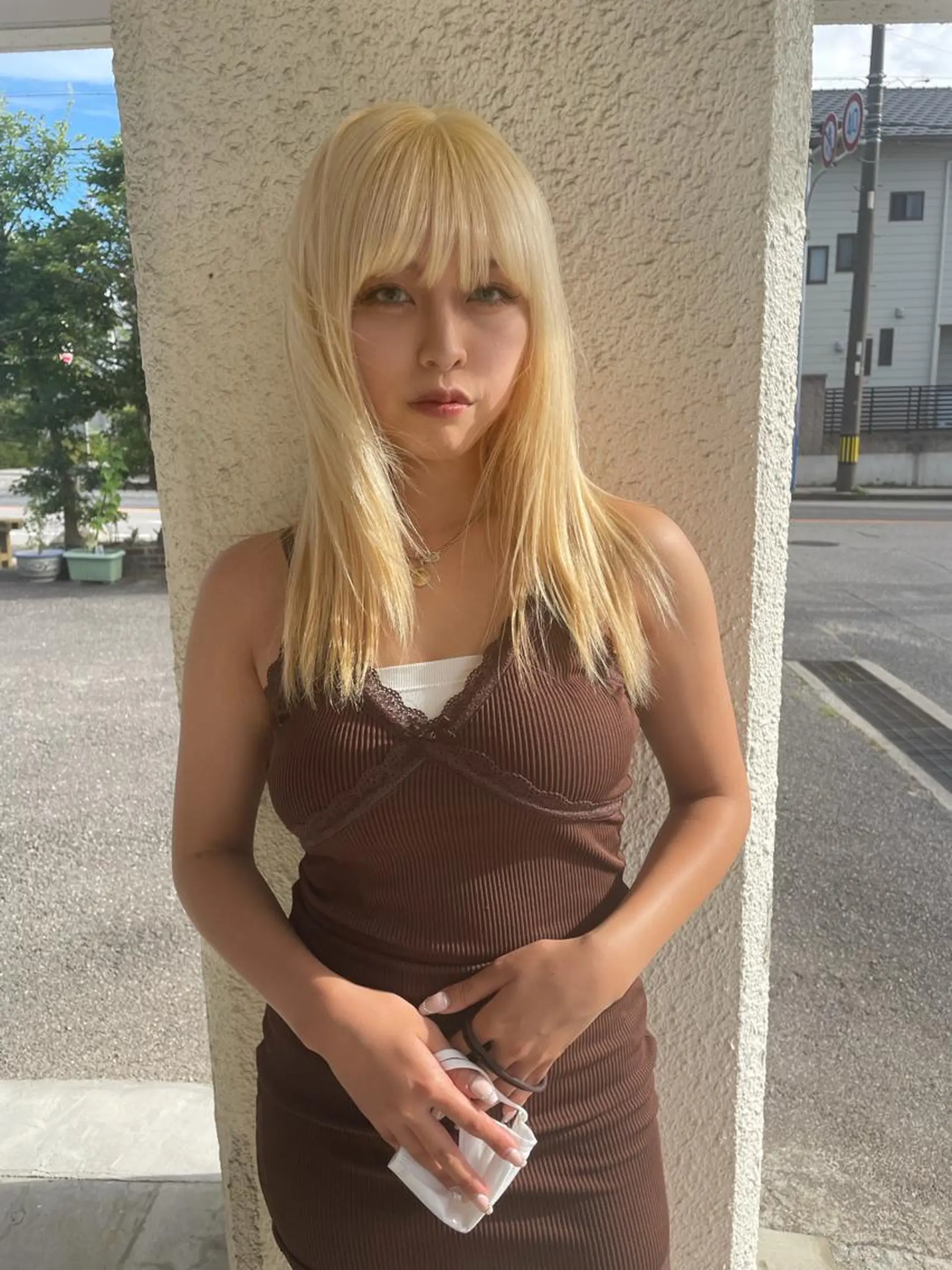 セミロング カラー ブロンド ヘアカラー アオキ リノのヘアスタイル