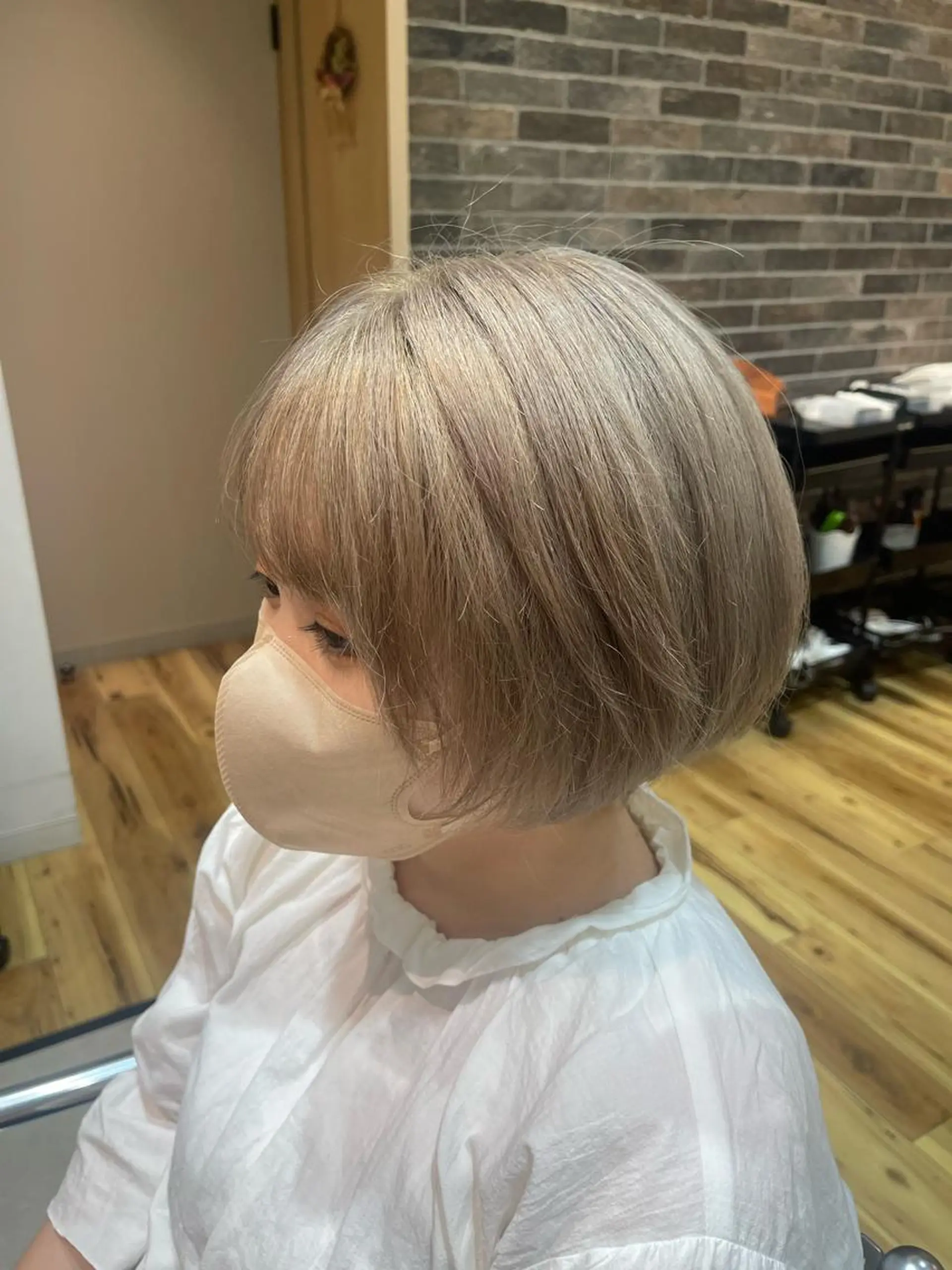 ショート ヘアカラー enn.bleach by t.a.g所属・碇山 楓己のヘアスタイル