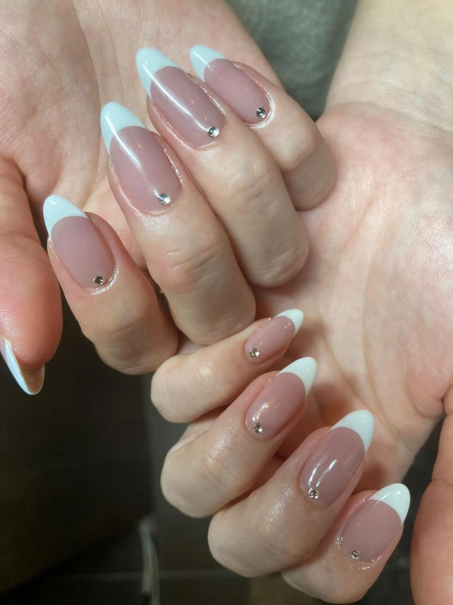 ネイル フレンチネイル たまプラーザ ANZUのネイルデザイン