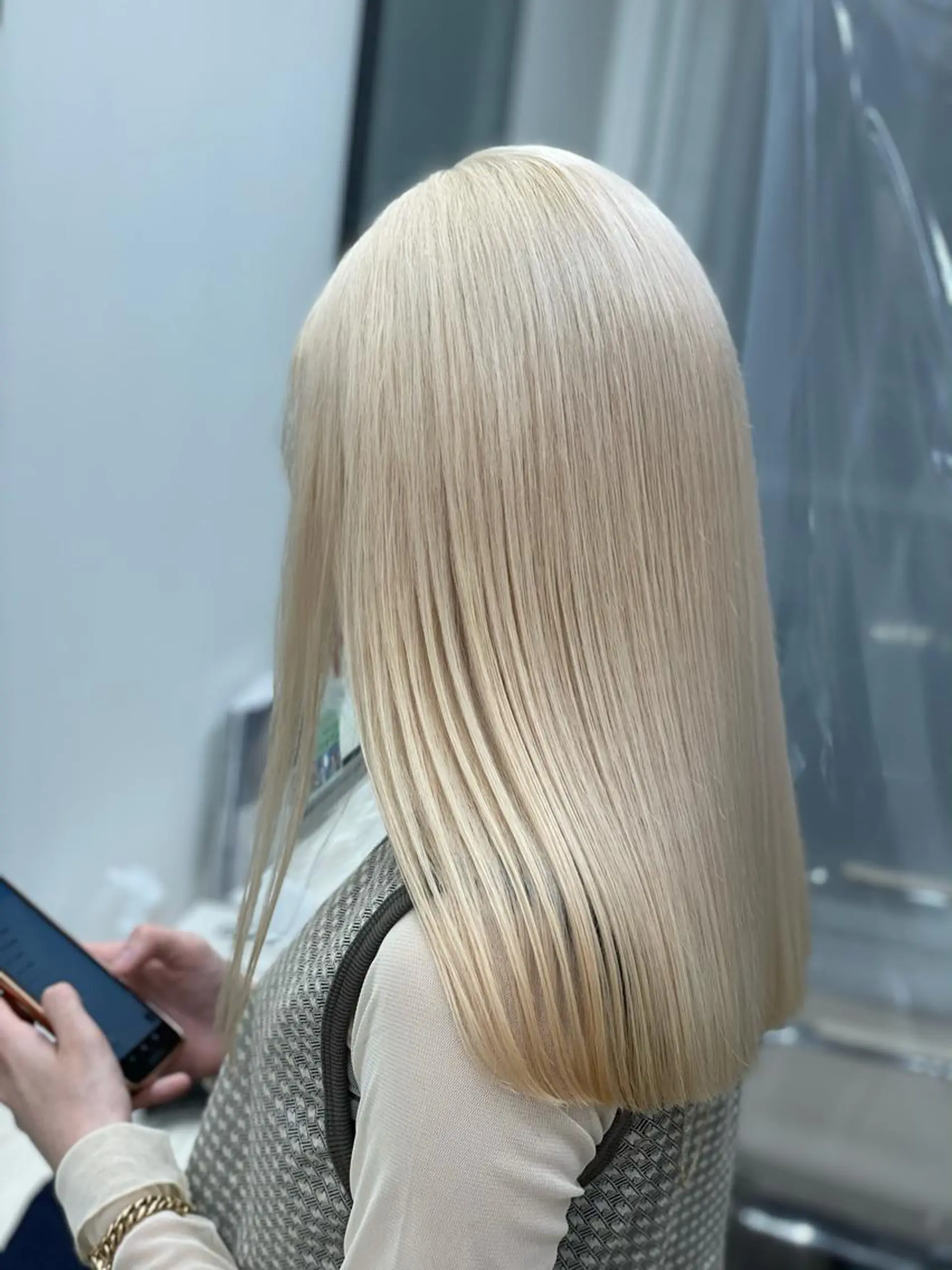 セミロング MONIQA【モニカ】所属・名古屋ハイトーン/ 🐶ブリーチ専門店のヘアスタイル