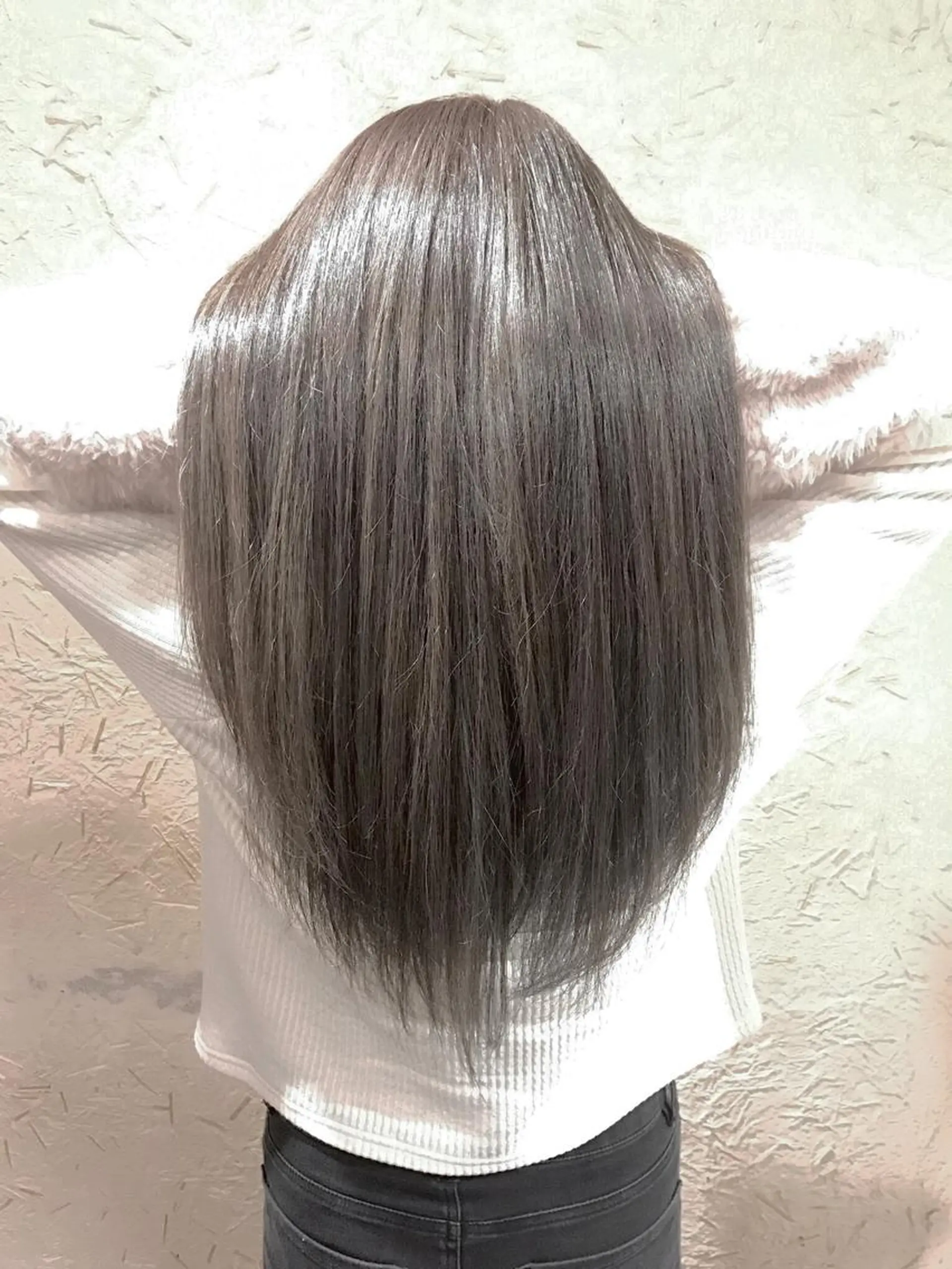 セミロング カラー enntaku 新宿所属・MASANA 🎱ディレクターのヘアスタイル