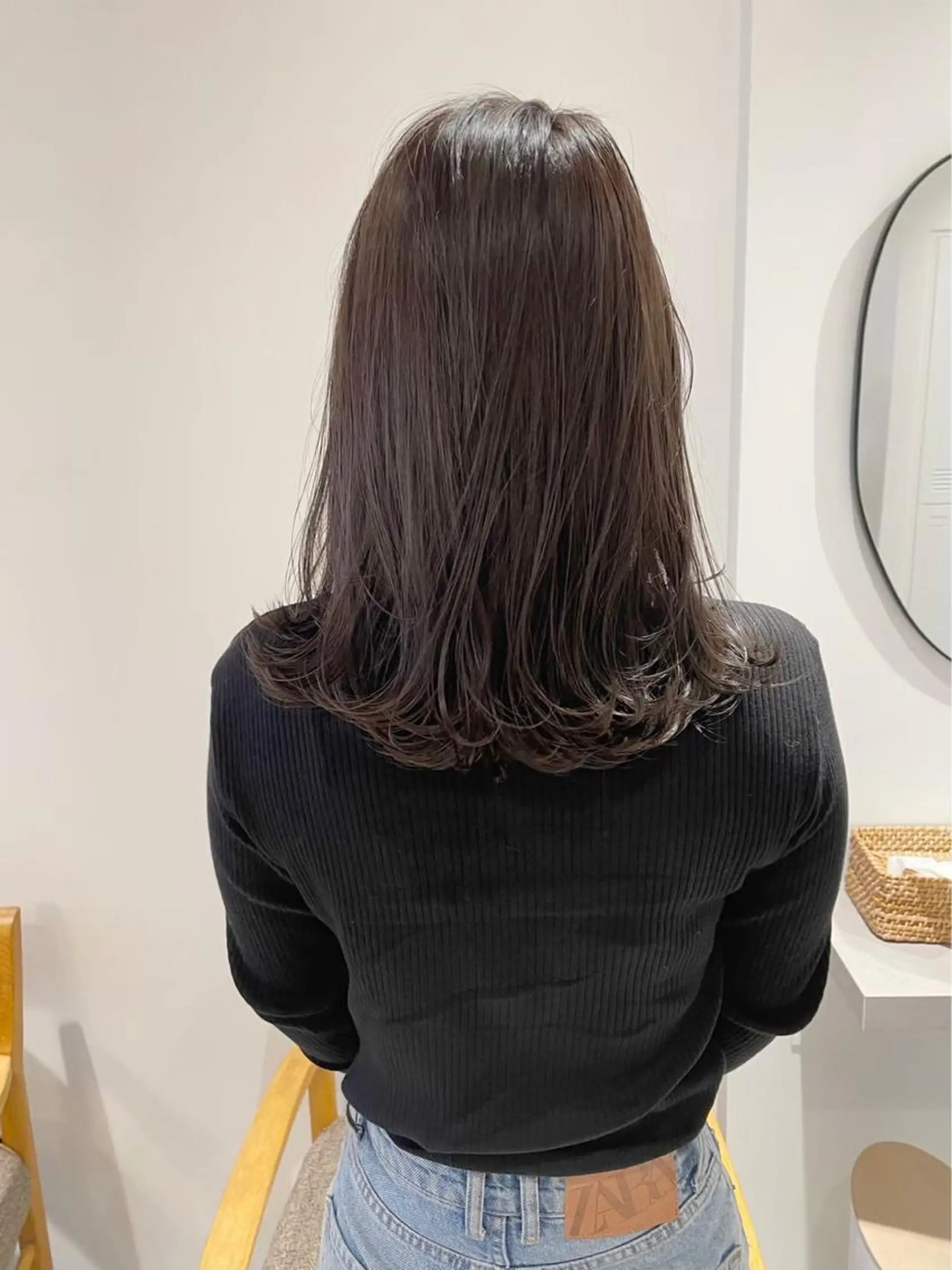 ミディアム カラー 池田 未瑠のヘアスタイル