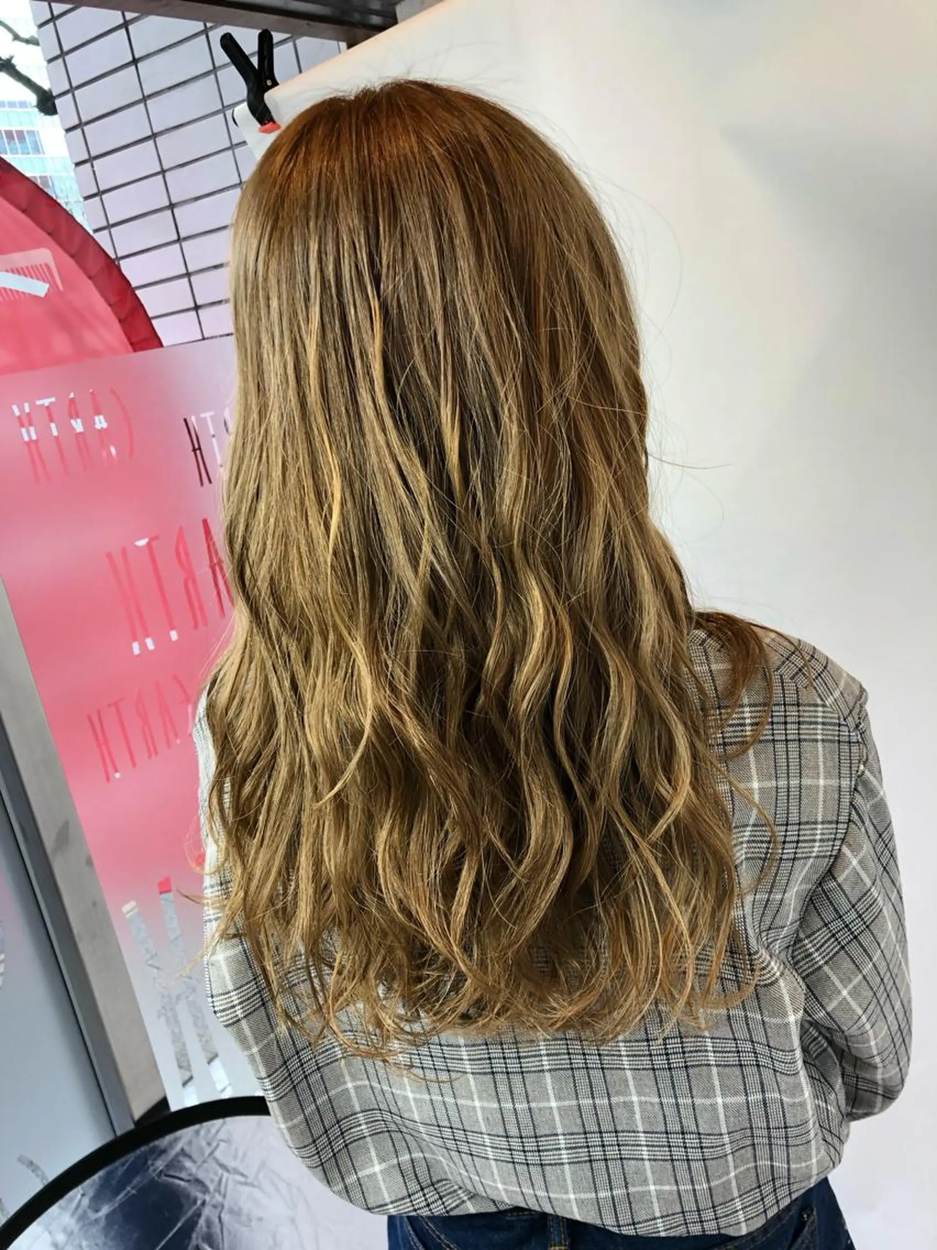 ロング ムトウセイマ/艶髪 /艶ケアWブリーチのヘアスタイル