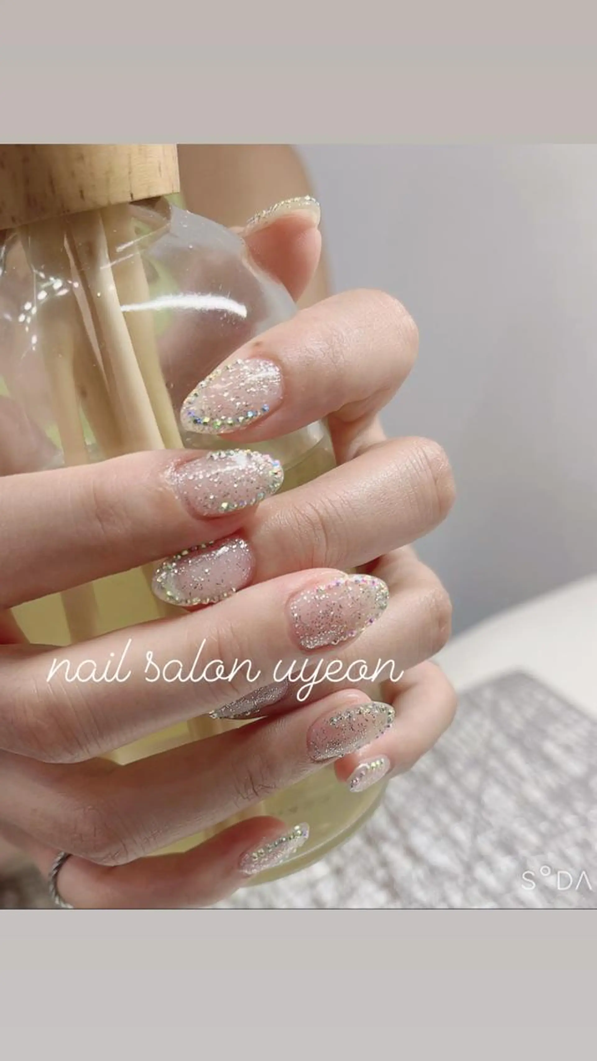 ネイル 鈴木 愛理のネイルデザイン