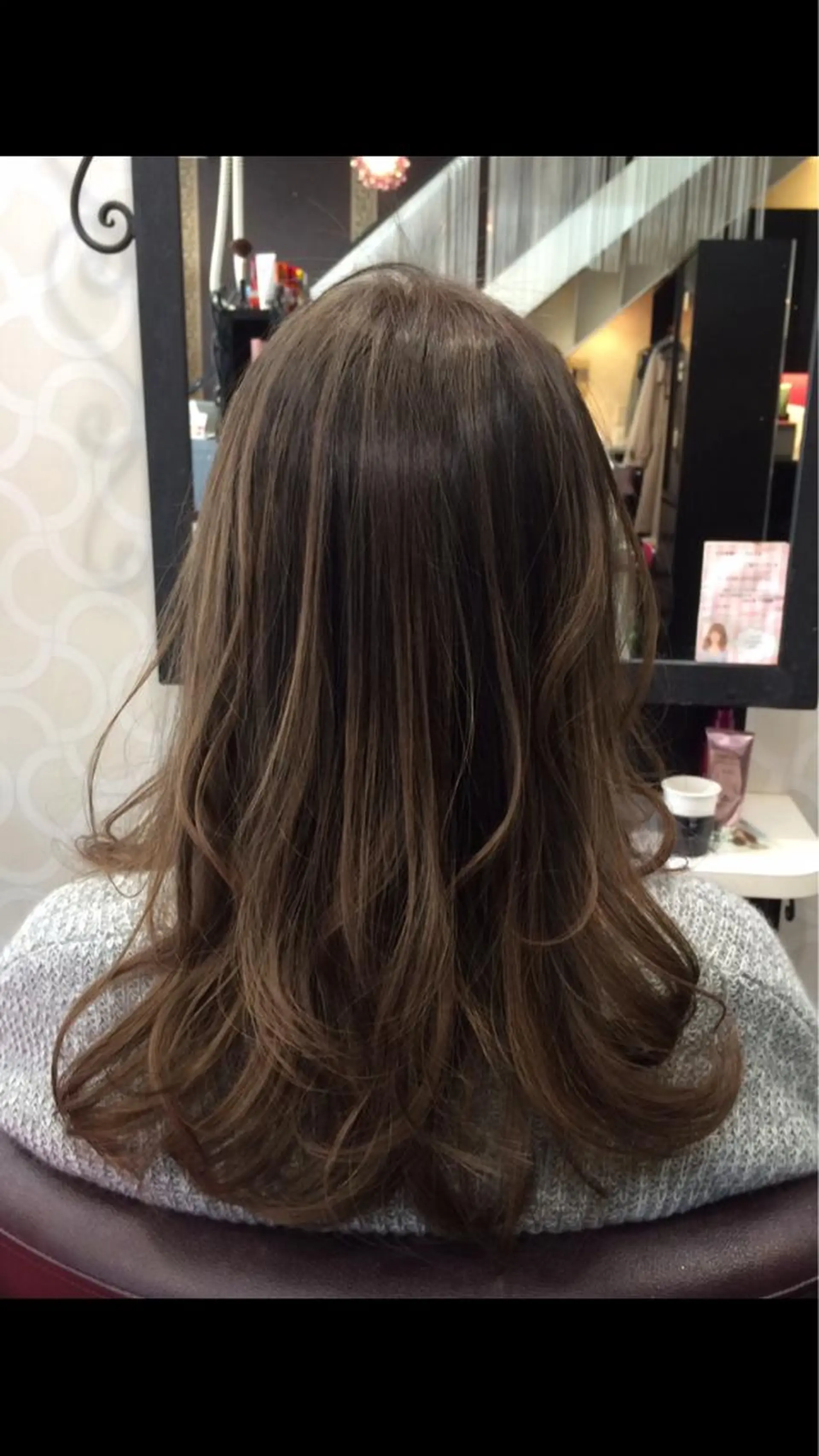 ロング カラー アッシュ ブリーチ ダークアッシュ グラデーションカラー ハイライトカラー FUKO Hip's eyesのマツエク・マツパデザイン