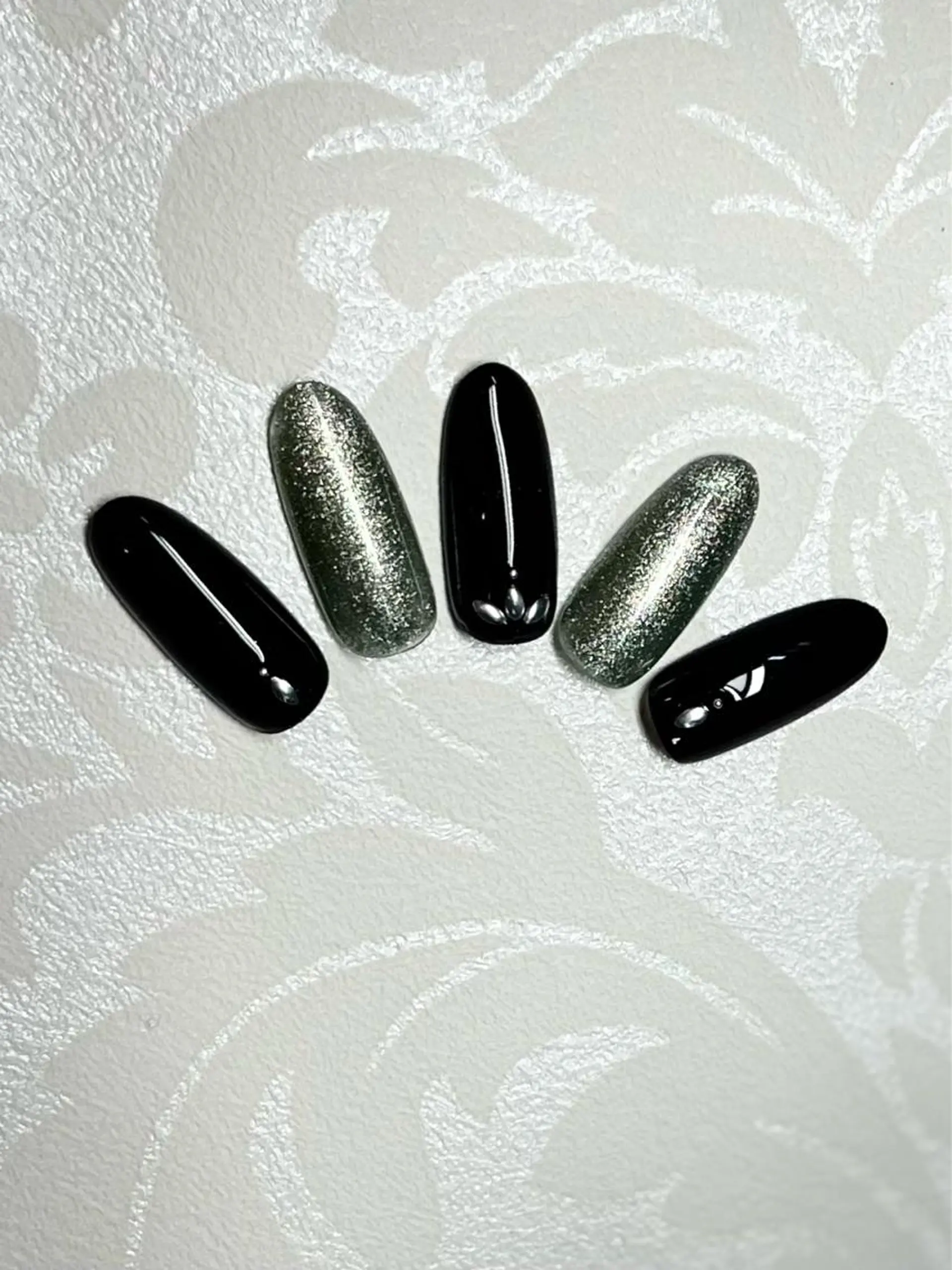 ネイル Cura&Bellissimo クーラ&ベリッシモ所属・クーラアンド ベリッシモのネイルデザイン