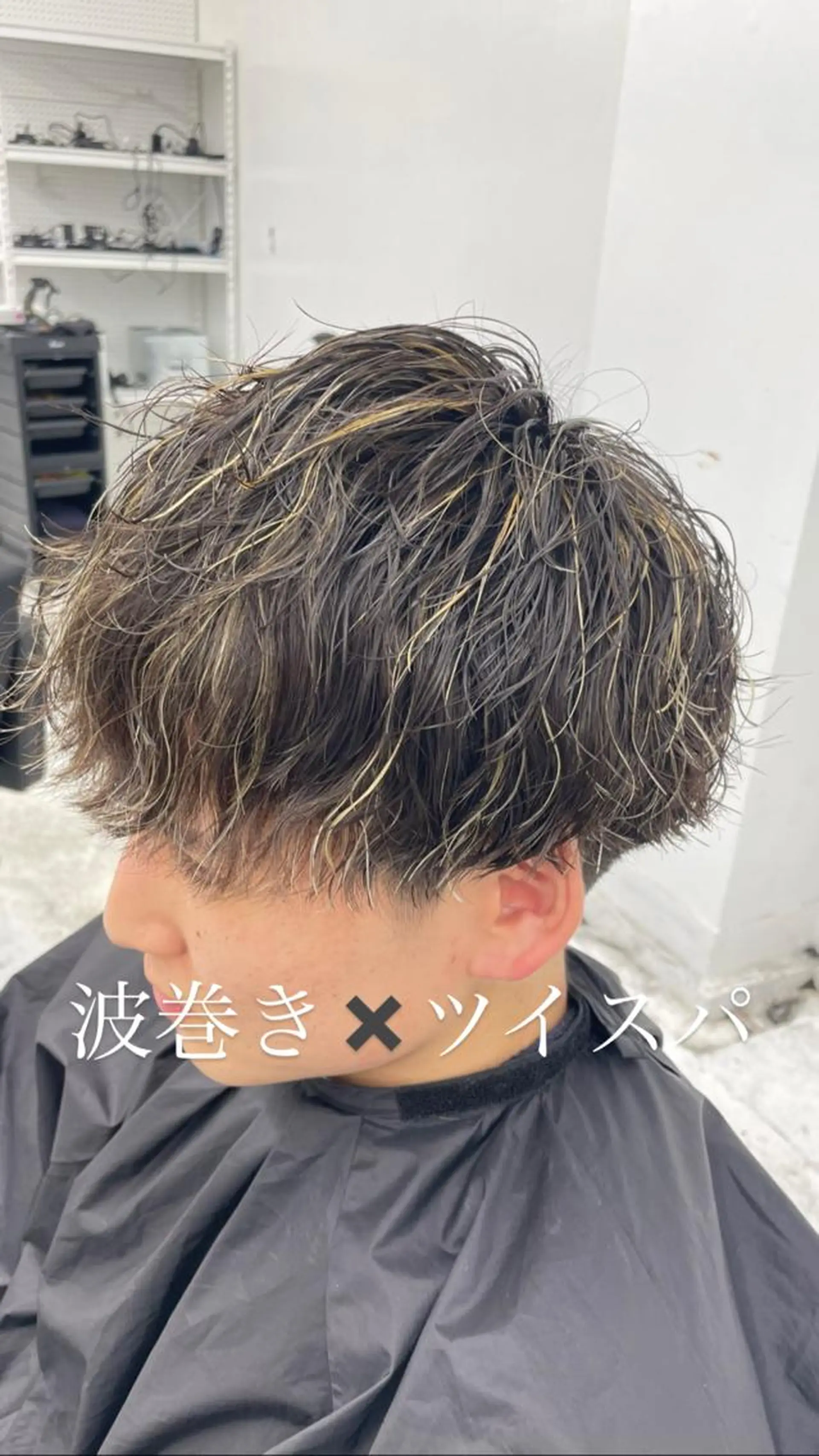 ミディアム カラー パーマ メンズ メンズハイライト ハイライトカラー ハイライト 【柏メンズパーマ職人 】店長　KAZUMAのヘアスタイル