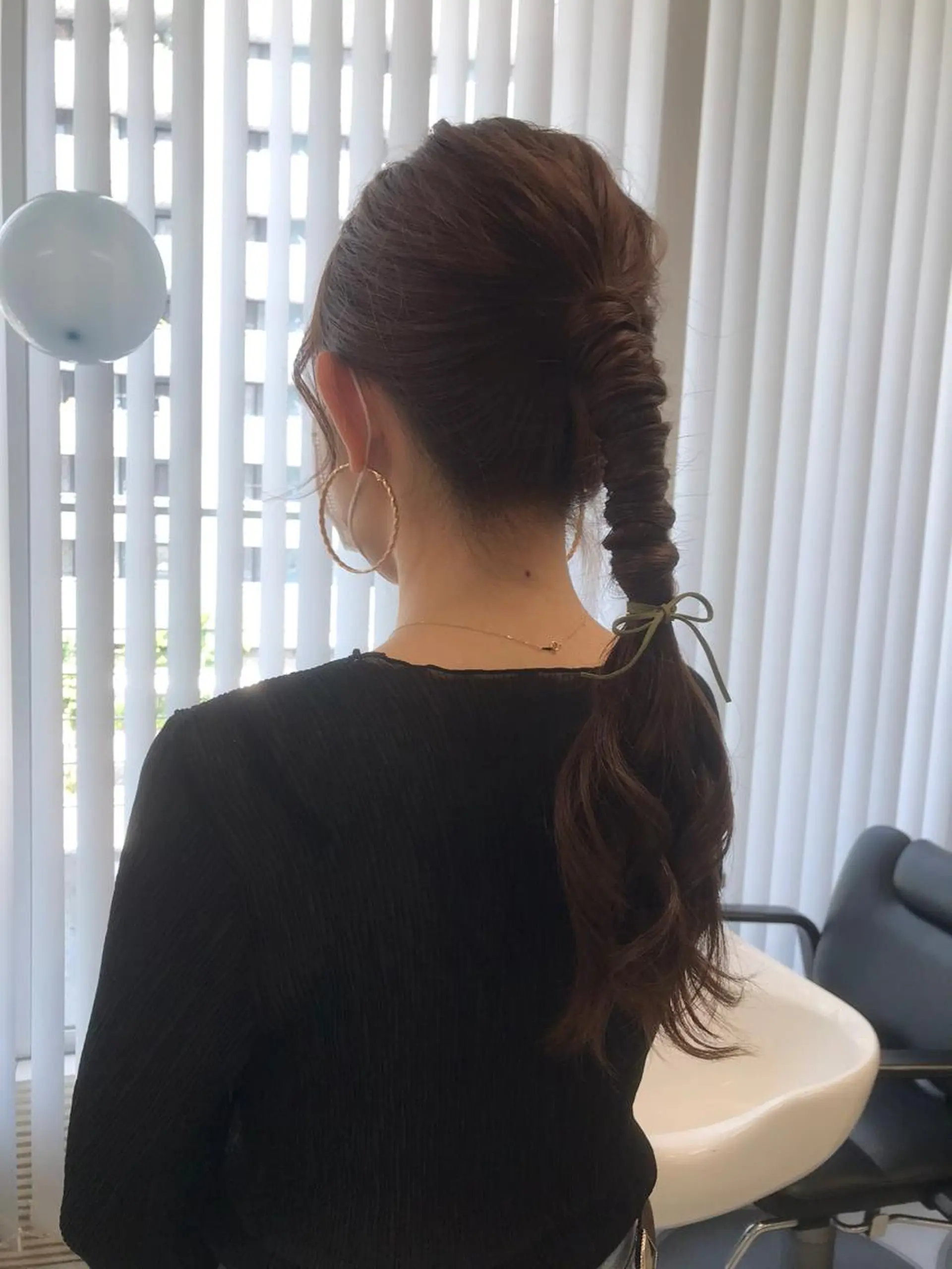 ヘアアレンジ 前髪/顔周り/透明感 艶カラーとどさんのヘアスタイル